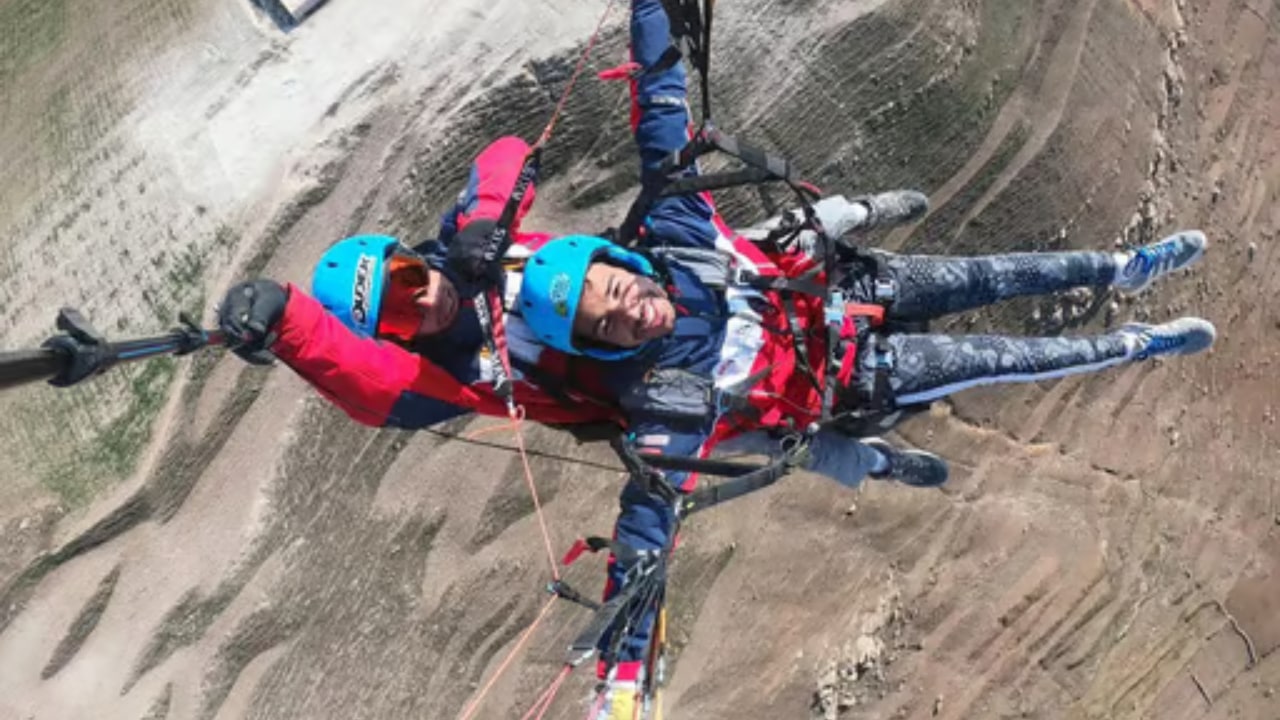 Marrakech: Day trip to the Atlas Mountains by paraglider
