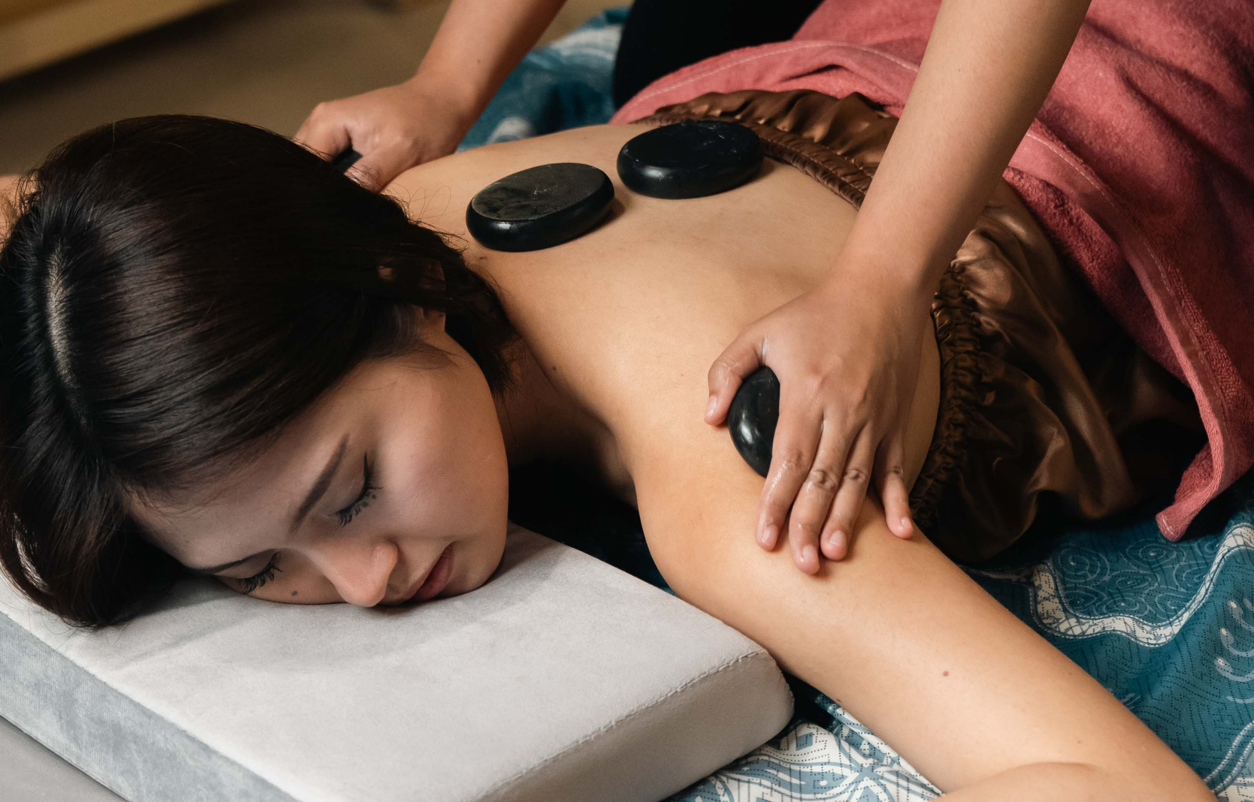 Yufuku 頭部 SPA 和按摩體驗 Hublife