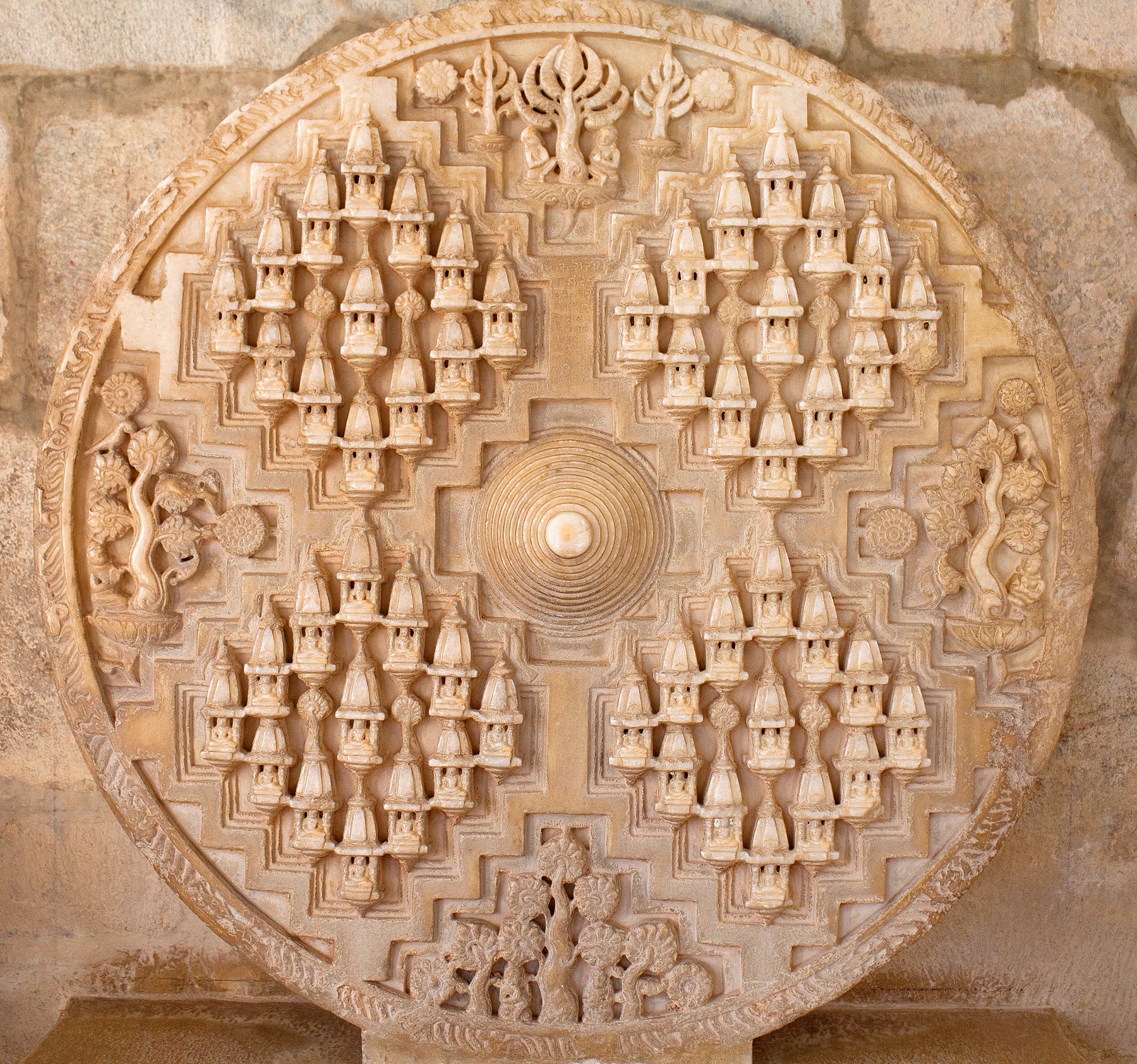 See Ranakpur Temple & Kumbhalgarh Fort with Mt Abu Drop from Jodhpur