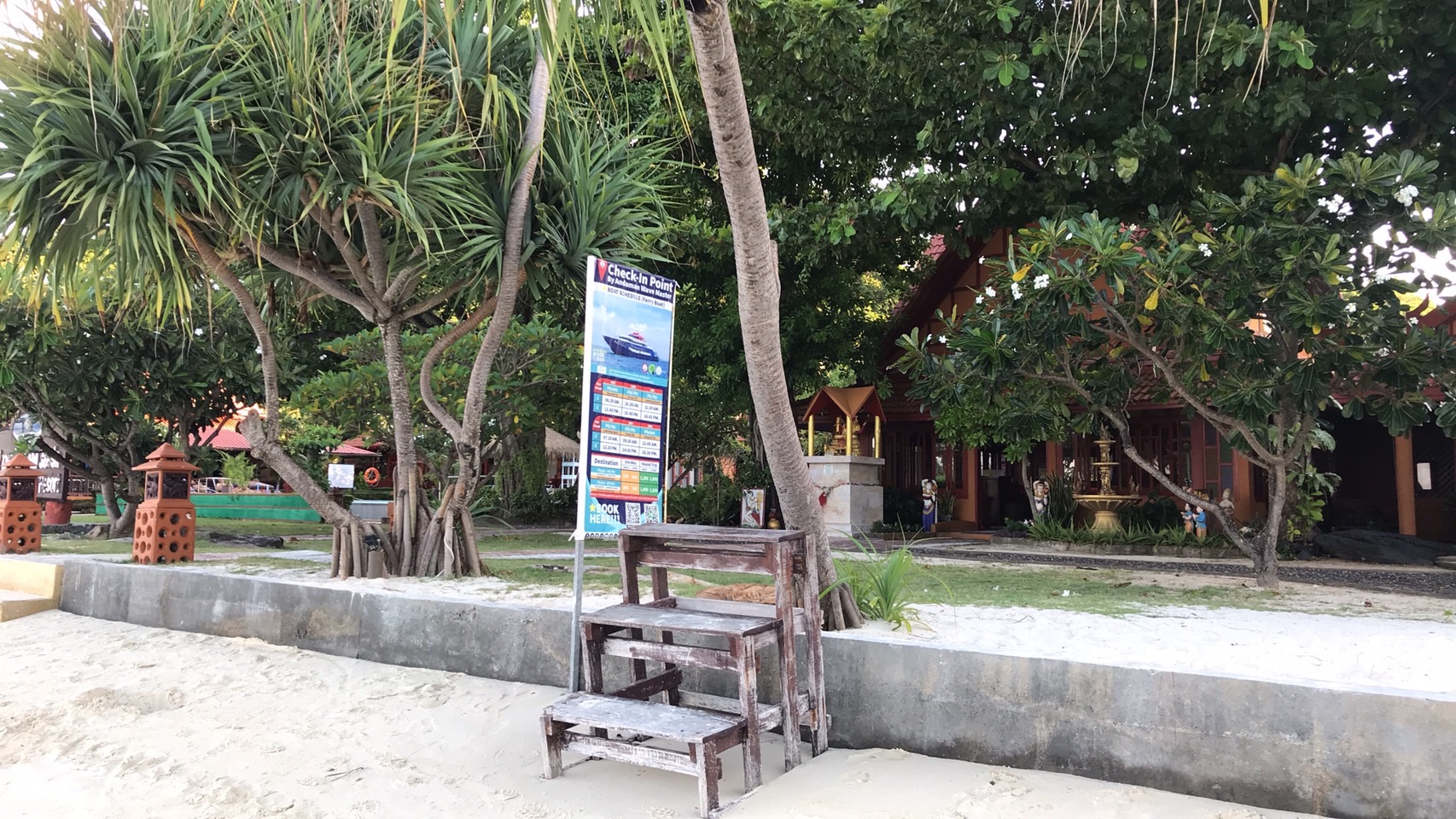 ferry to phi phi island