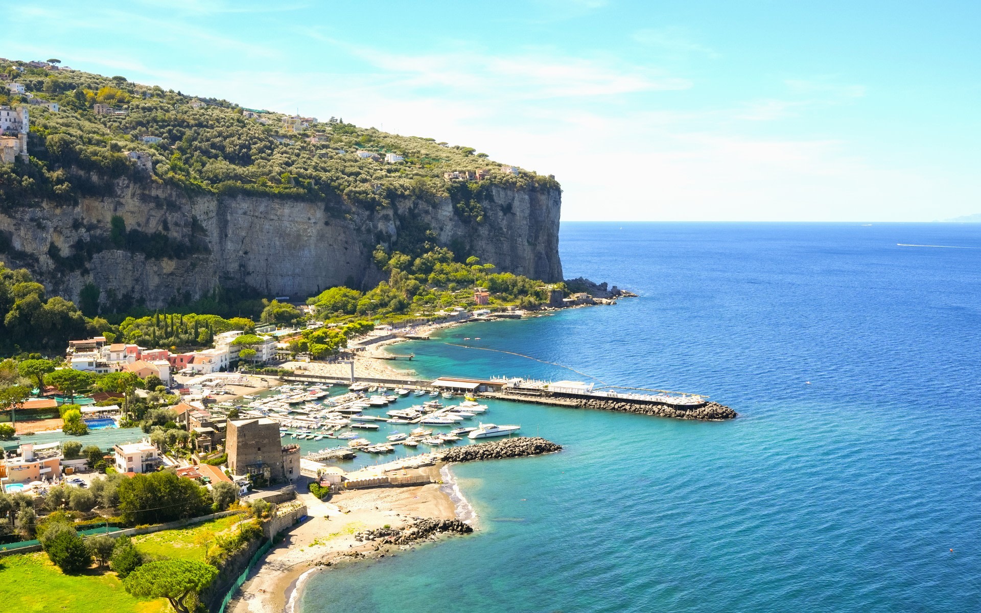From Rome: Pompeii with Archaeologist & Lunch in Sorrento