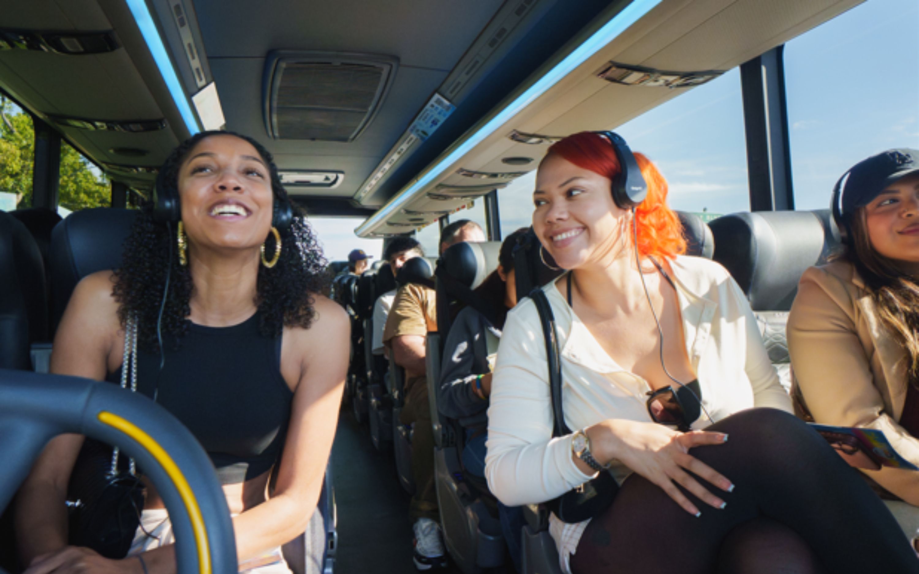 與朋友一起放鬆身心，同時欣賞傳奇好萊塢地標的璀璨與魅力