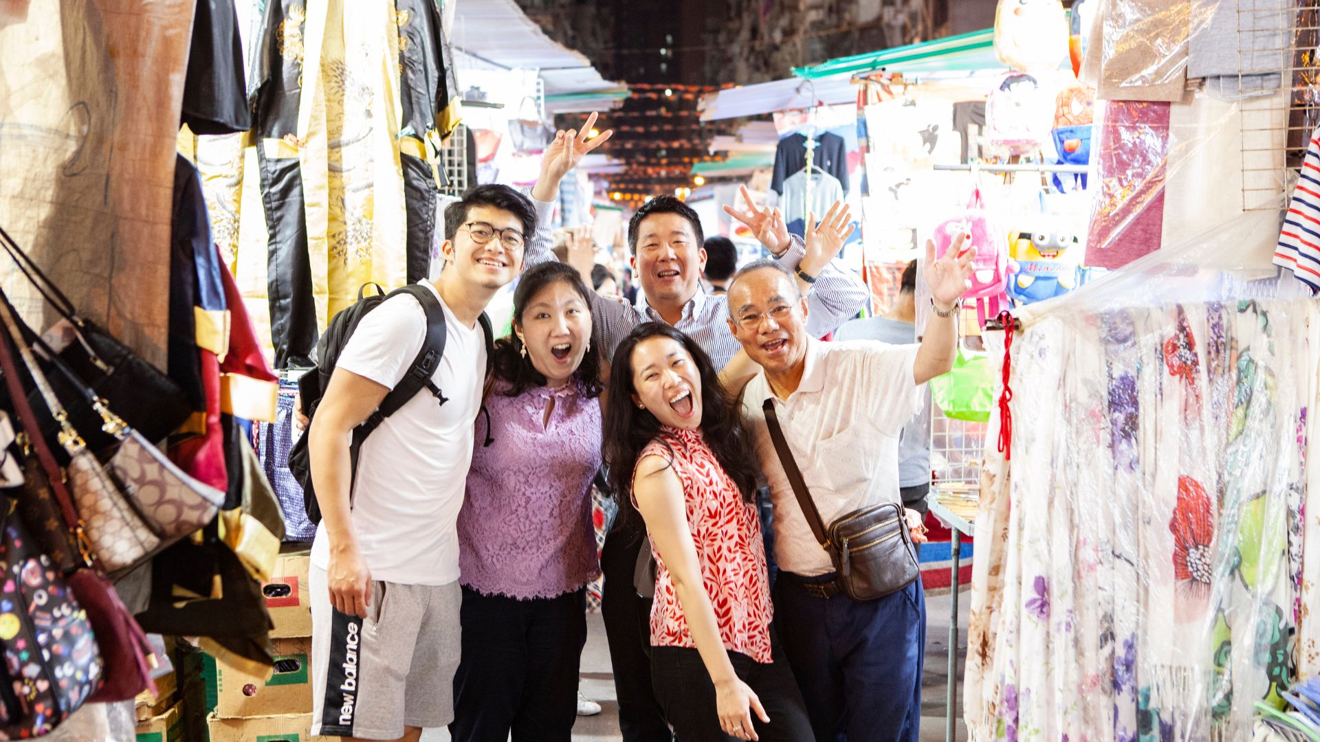 A Night in Kowloon: Private Tour with a Local
