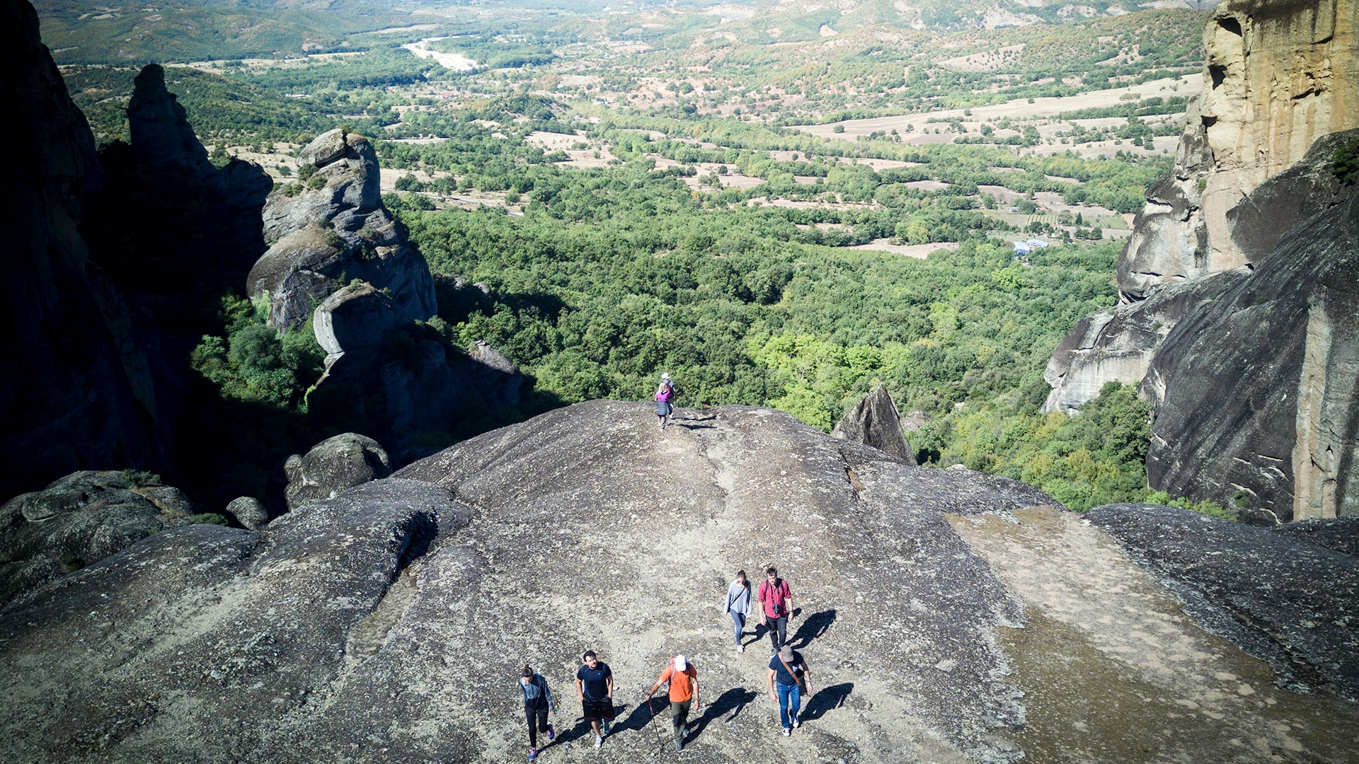 梅特歐拉（Meteora）健行遊，從卡拉巴卡或卡斯特拉奇出發，並參觀修 monastery