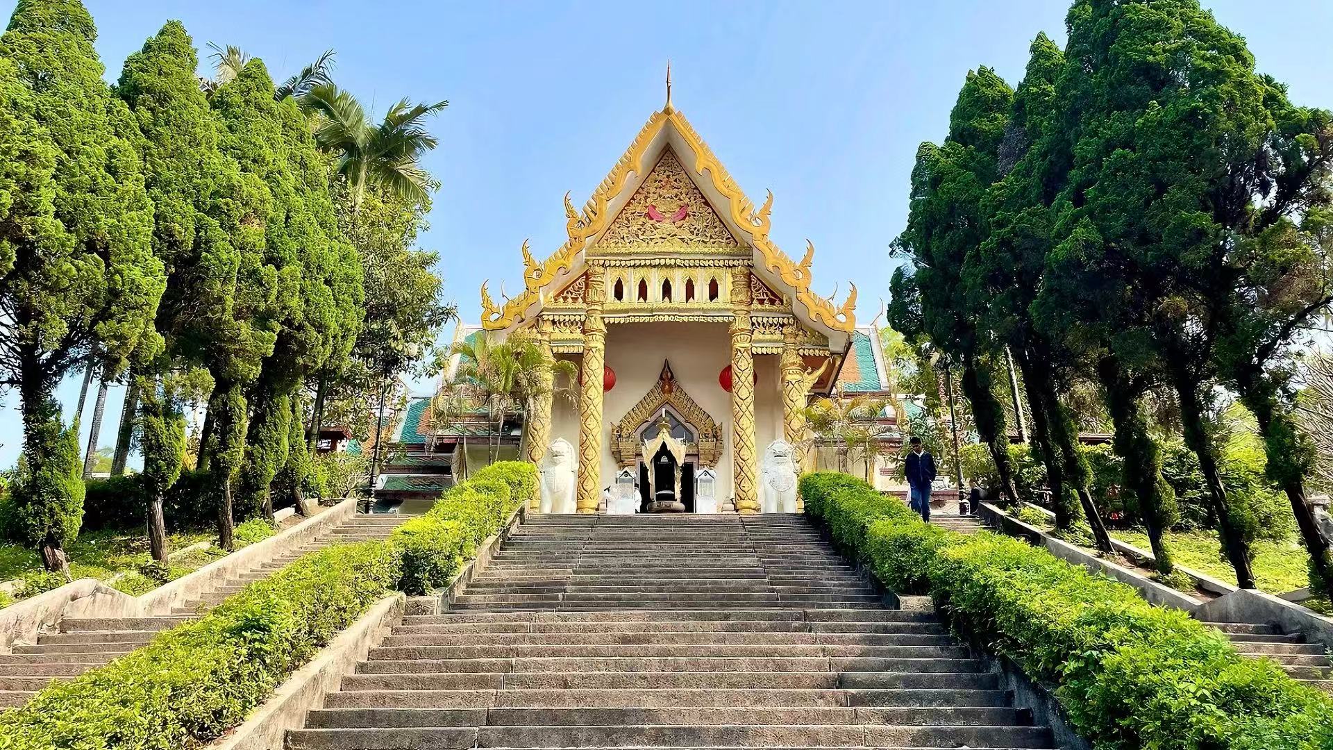 潮州泰佛殿（開元寺泰佛殿）是中國大陸首座大型泰式佛殿，免費、極具異域風情，拍照很出片。