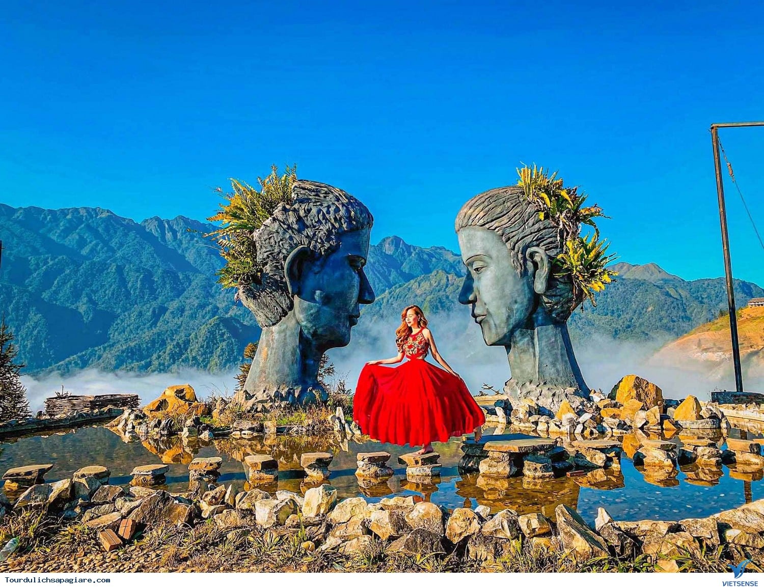 造訪「Moana 沙壩」,這裡不僅是風景優美的觀景點,更設有藝術感十足的拍照區,讓您盡情捕捉沙壩山谷間的壯麗景色。此為第四天的自選體驗行程之一。 造訪「Moana 沙壩」,這裡不僅是風景優美的觀景點,更設有藝術感十足的拍照區,讓您盡情捕捉沙壩山谷間的壯麗景色。此為第四天的自選體驗行程之一。