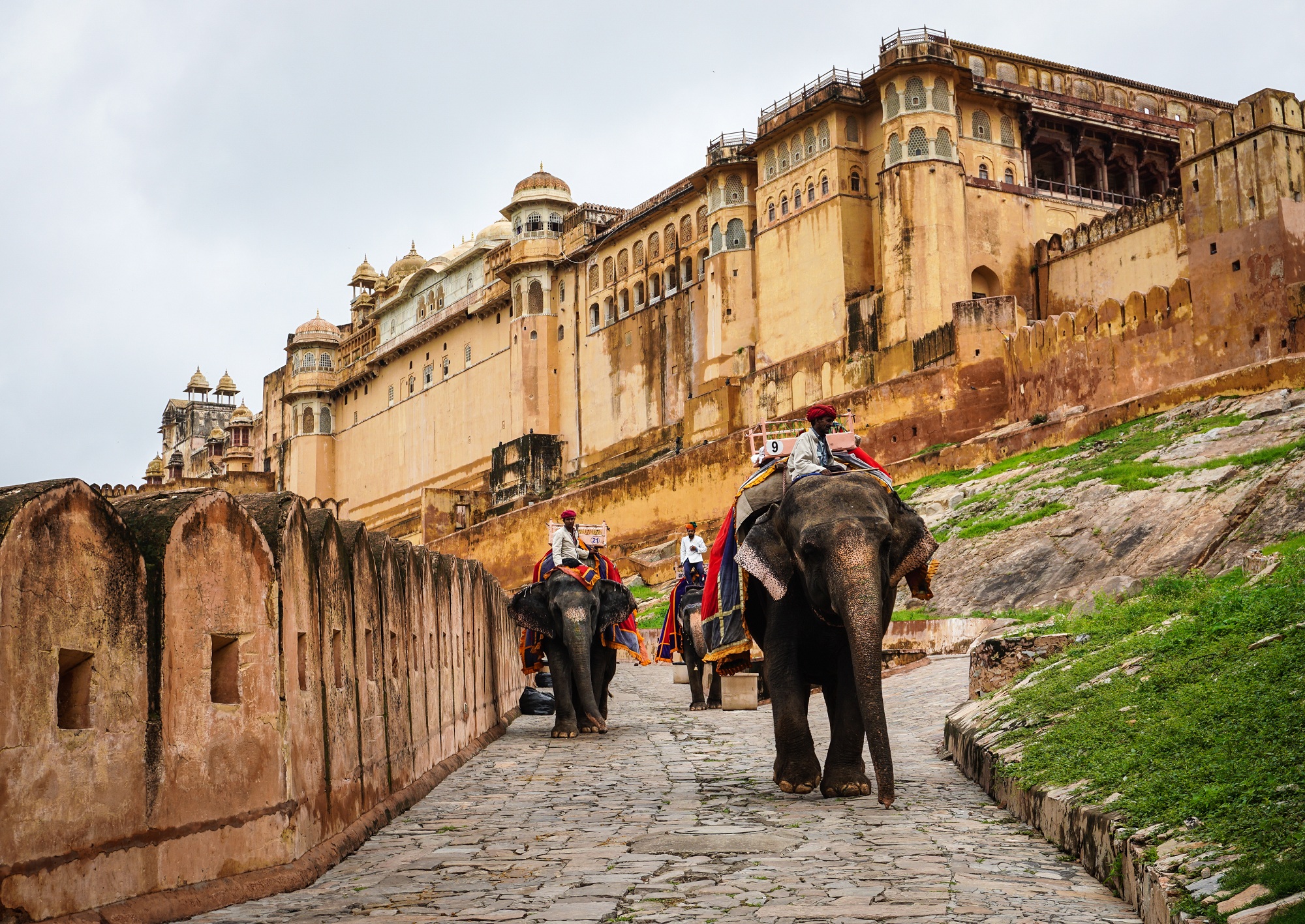 7- Days Udaipur, Chittorgarh, Pushkar & Jaipur City Tour