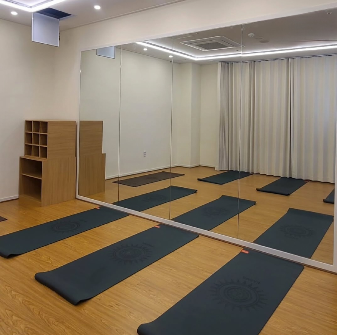 Busan Private Yoga Experience (1-5 People)