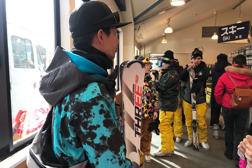 富士山二合目Yeti滑雪场一日游（东京出发）
