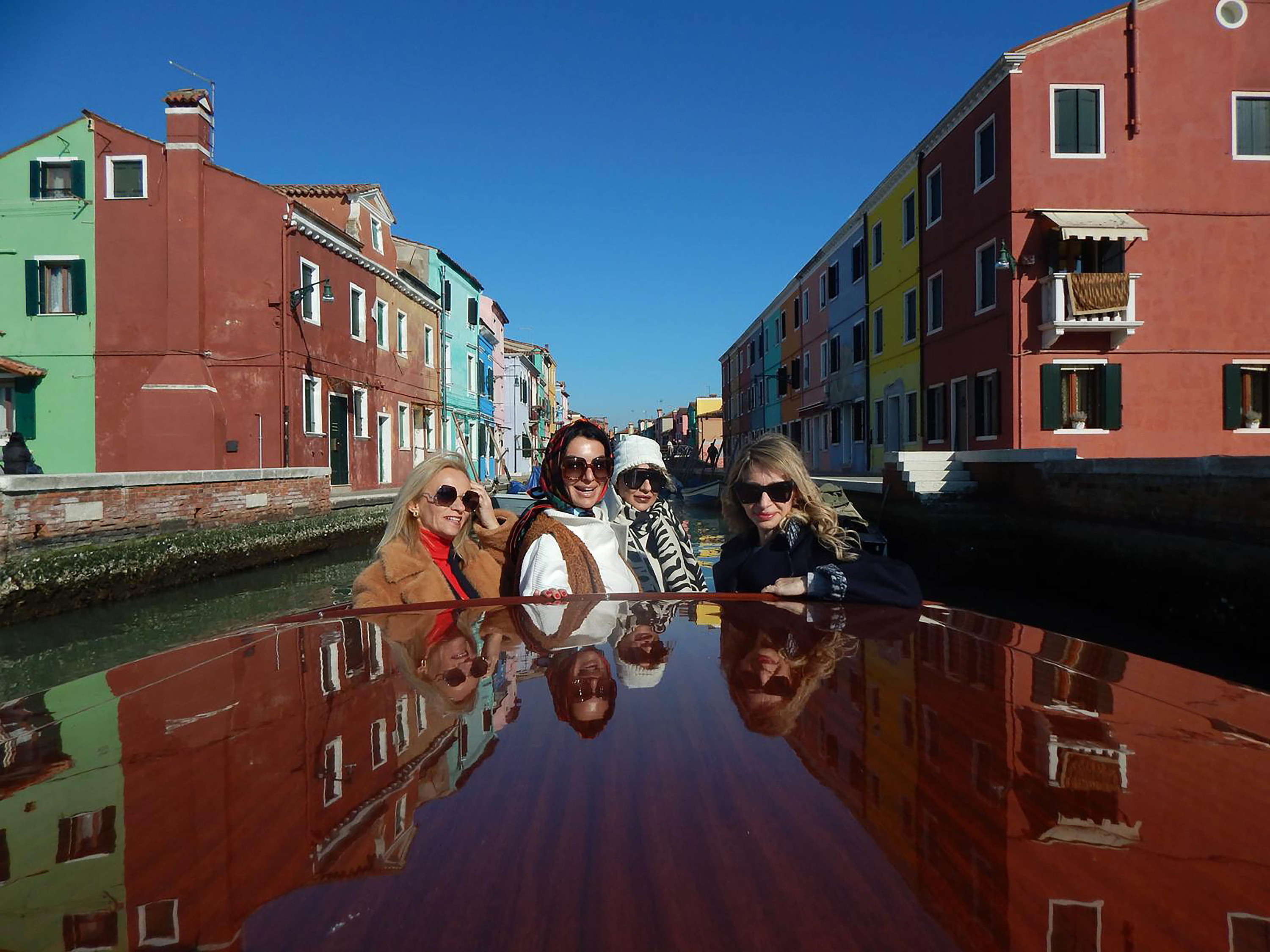 Murano & Burano Half-Day Private Tour with Glassblowing