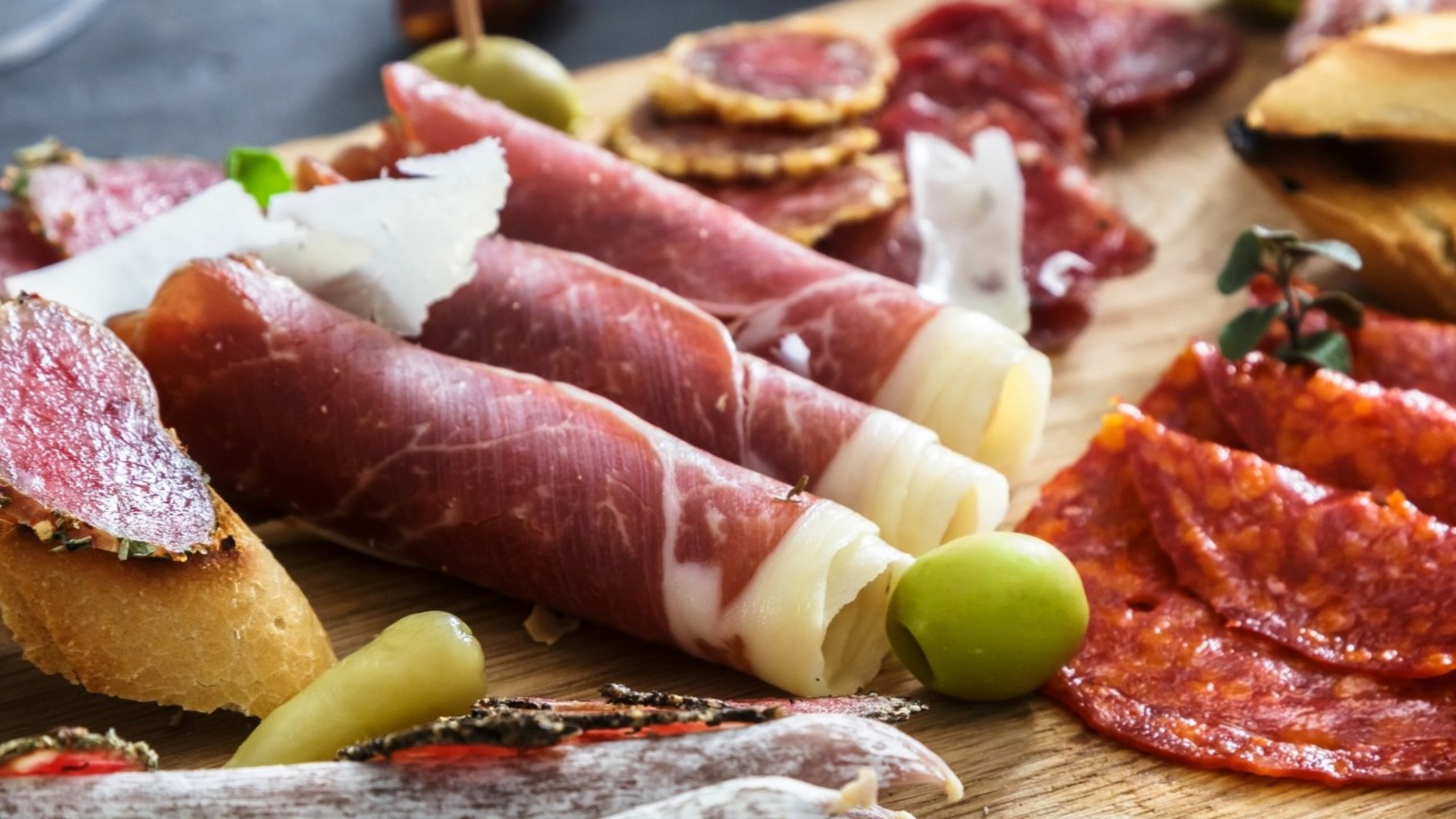 Edinburgh Old Town Half-Day Small Group Food Tour