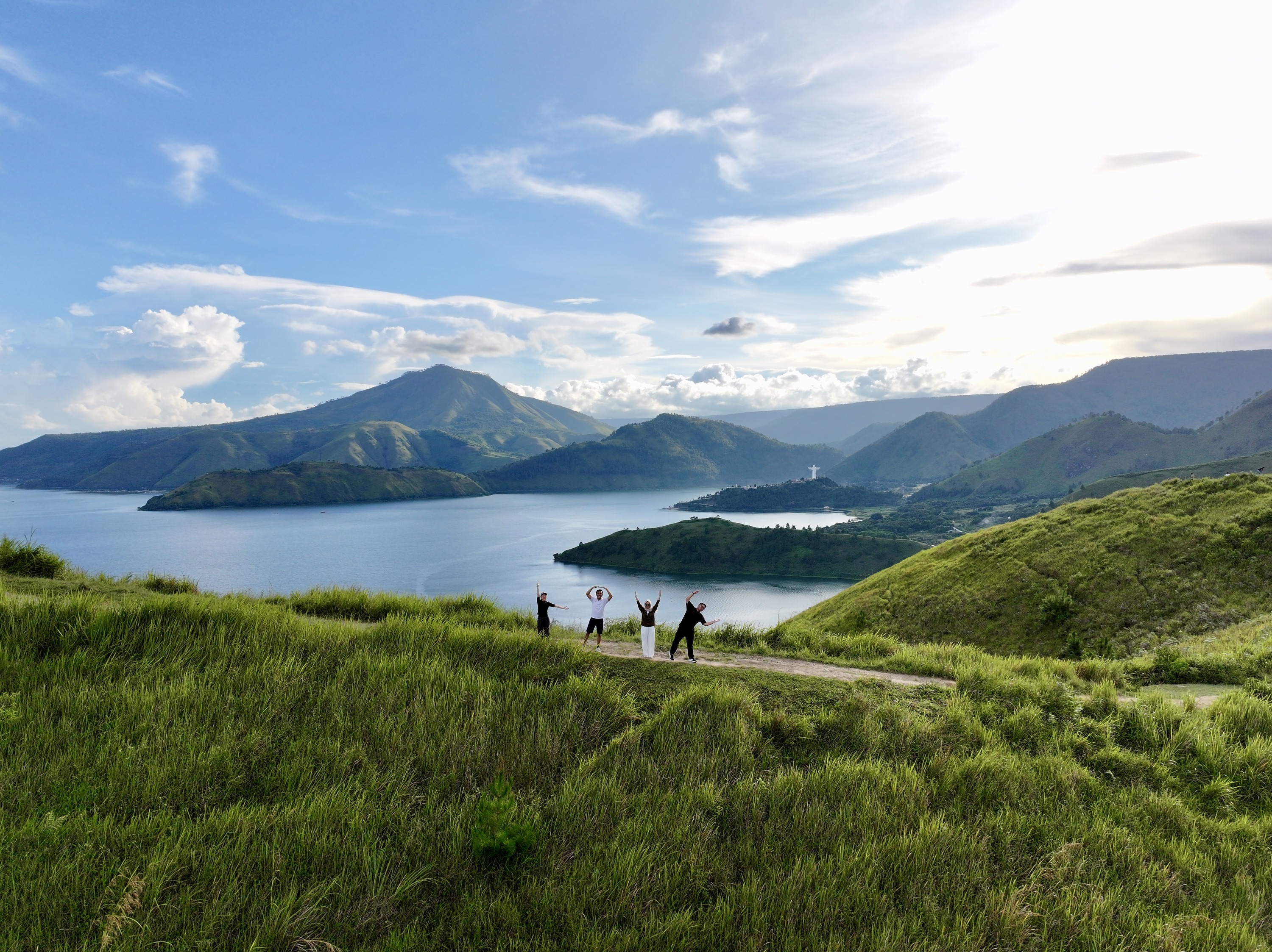 Medan City & Lake Toba Half-Day Private Tour