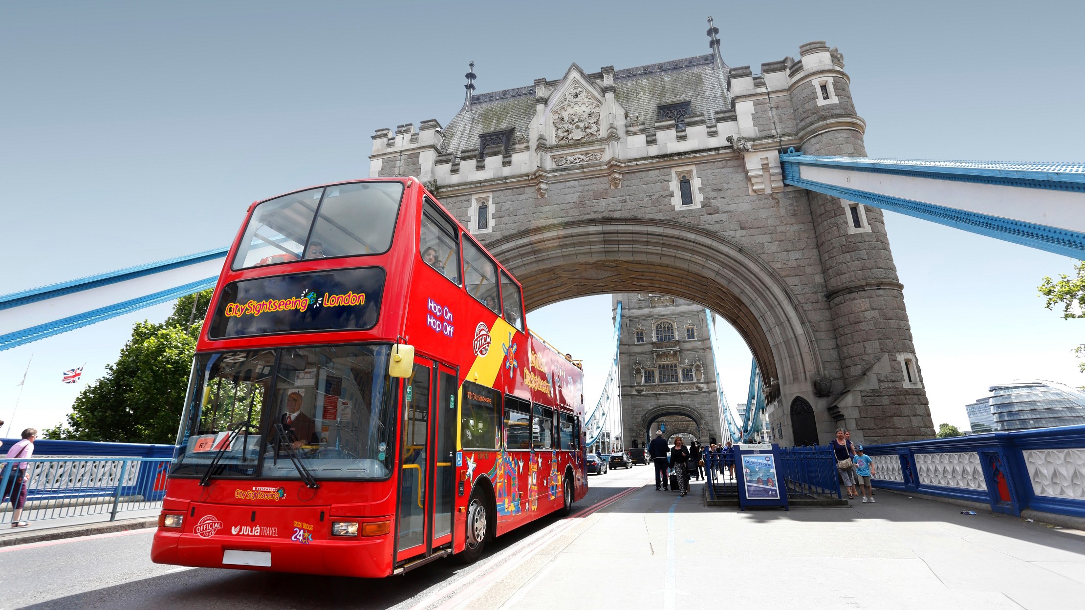 London Hop-On Hop-Off Bus by City Sightseeing