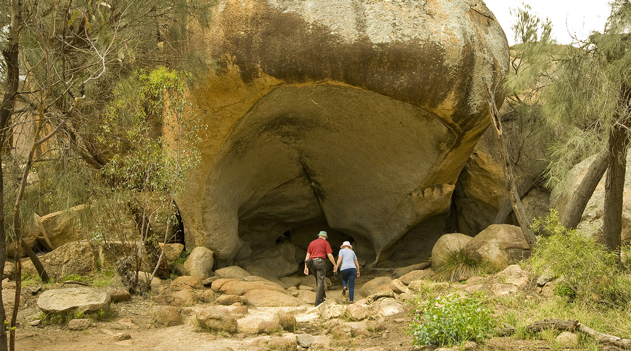 [SALE] Explore Wave Rock and York: 2-Day Outback Adventure - Ticket KD