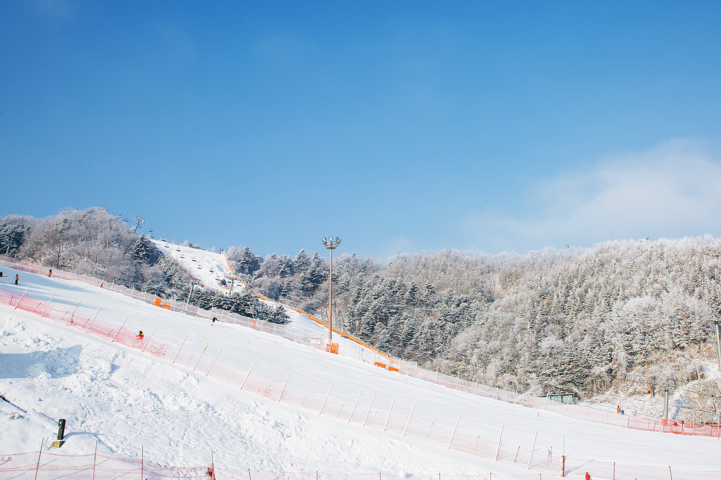 伊利希安滑雪和滑雪板 3 日或 4 日首爾出發多日遊