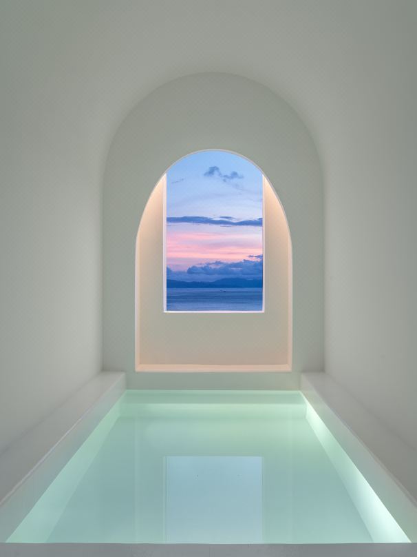 Honeyjoy Roman Holiday Secret Manor Accommodation Package