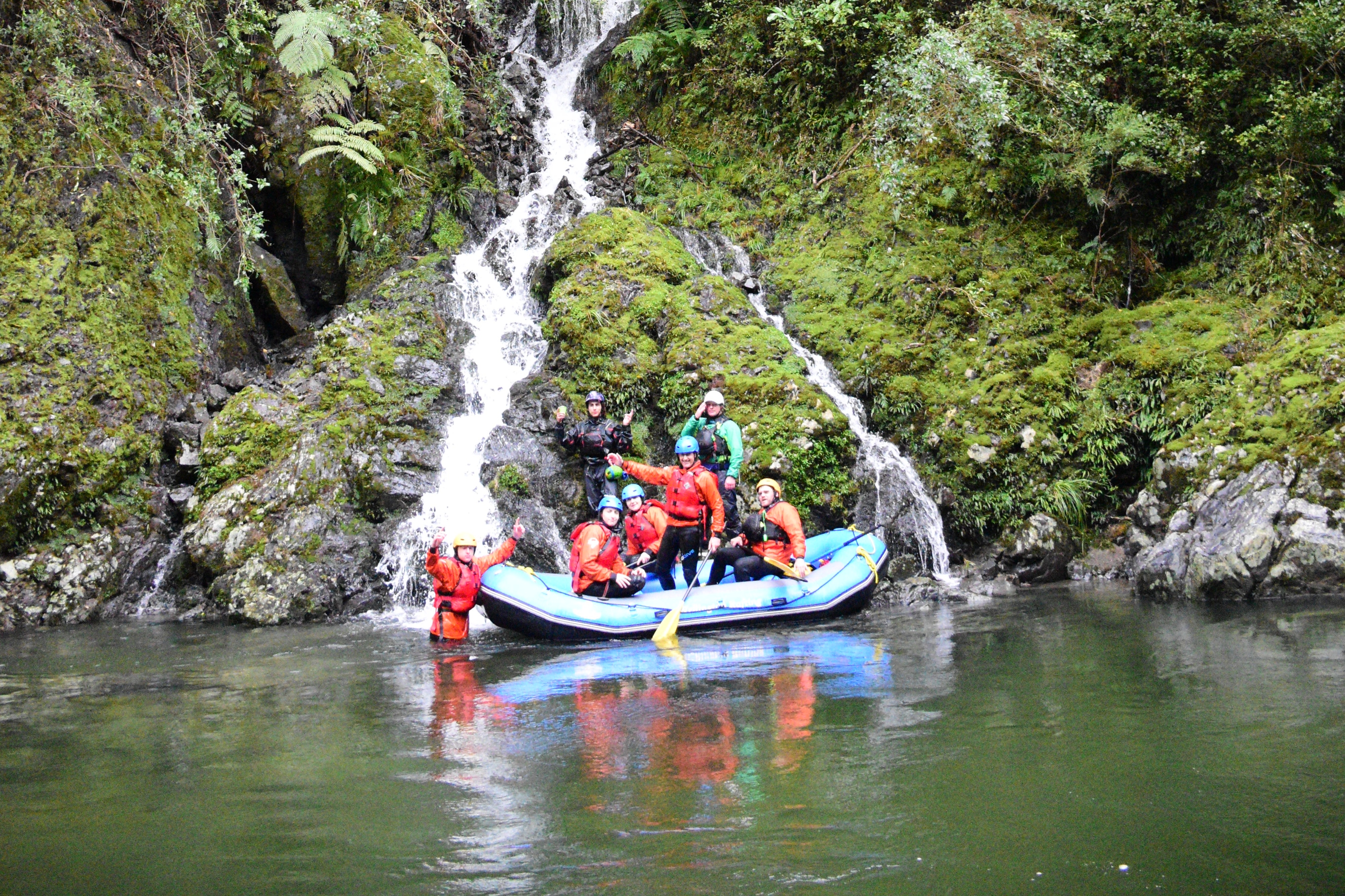 Te Awa Kairangi 野外泛舟