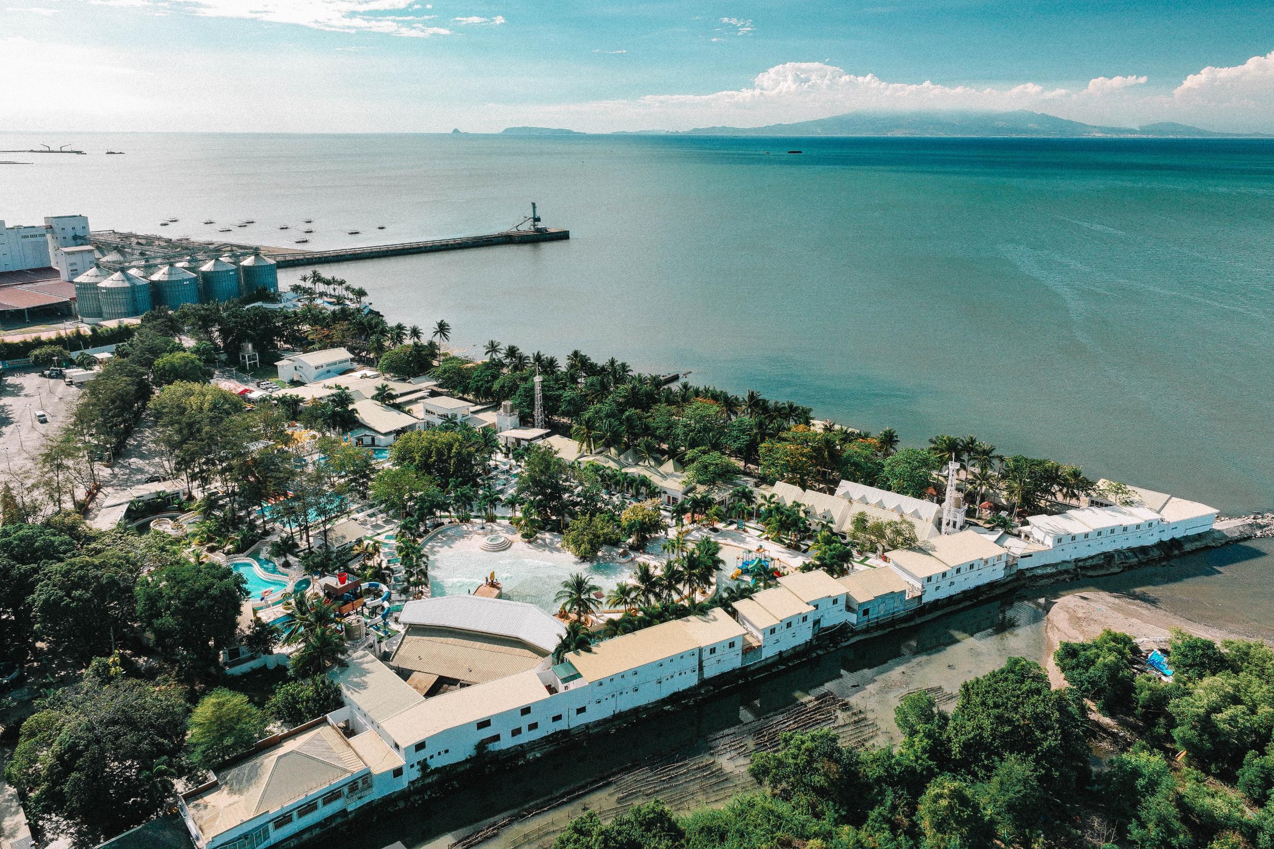 Villa Excellance Beach and Wave Pool Resort 日間通行證