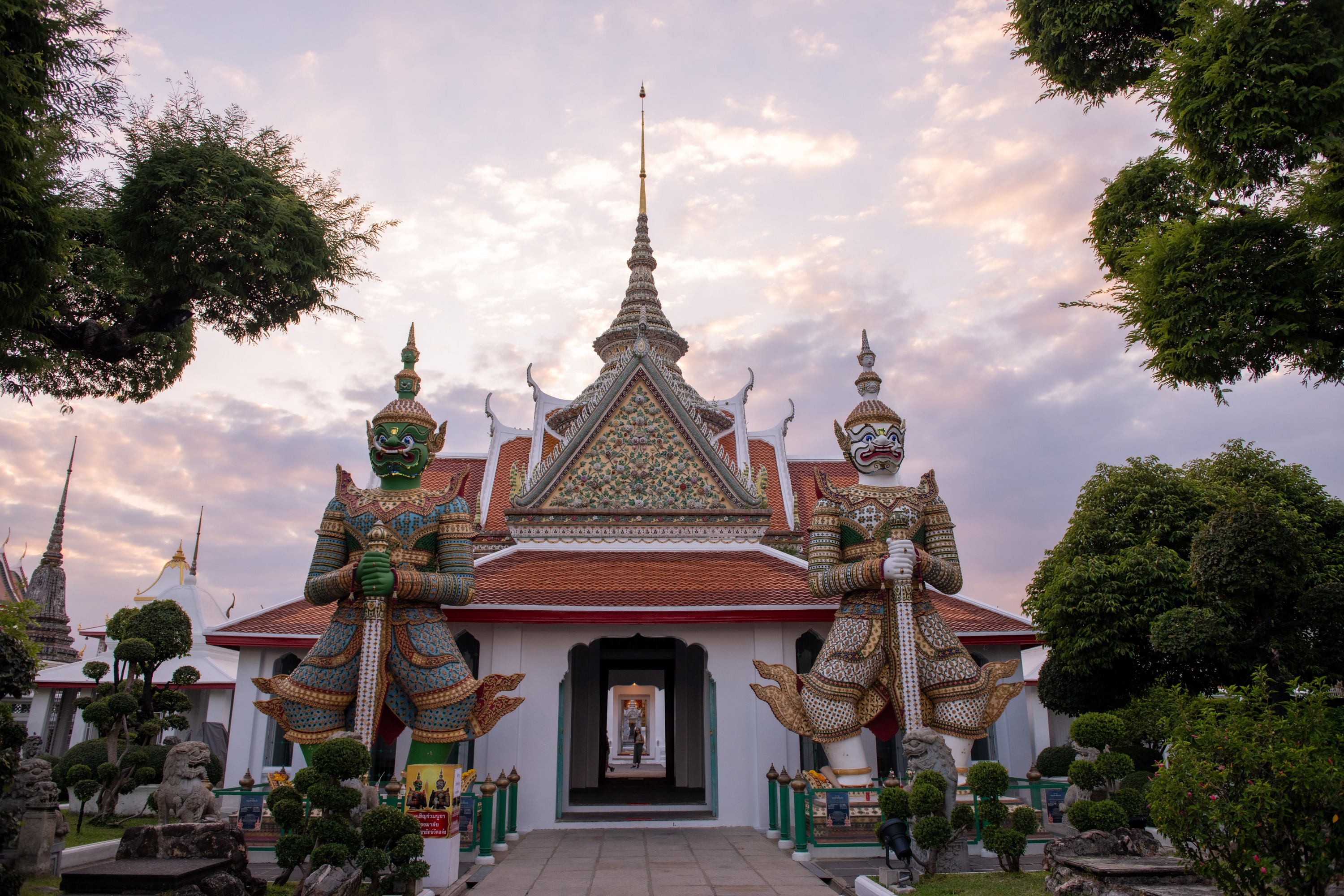 曼谷臥佛寺（Wat Pho） & 鄭王廟（Wat Arun）徒步之旅