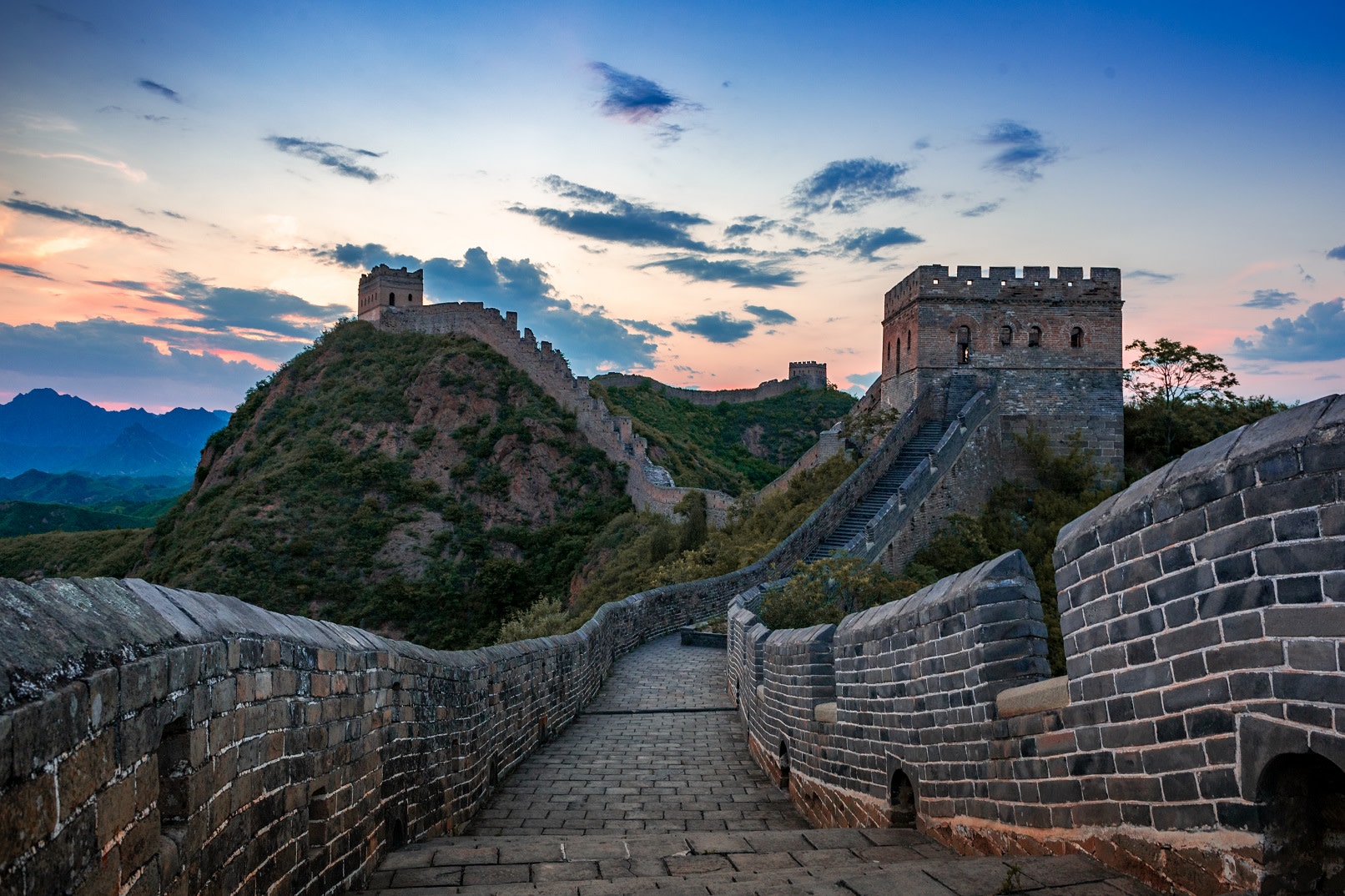 One Day Tour to Tiananmen Square and Badaling Great Wall