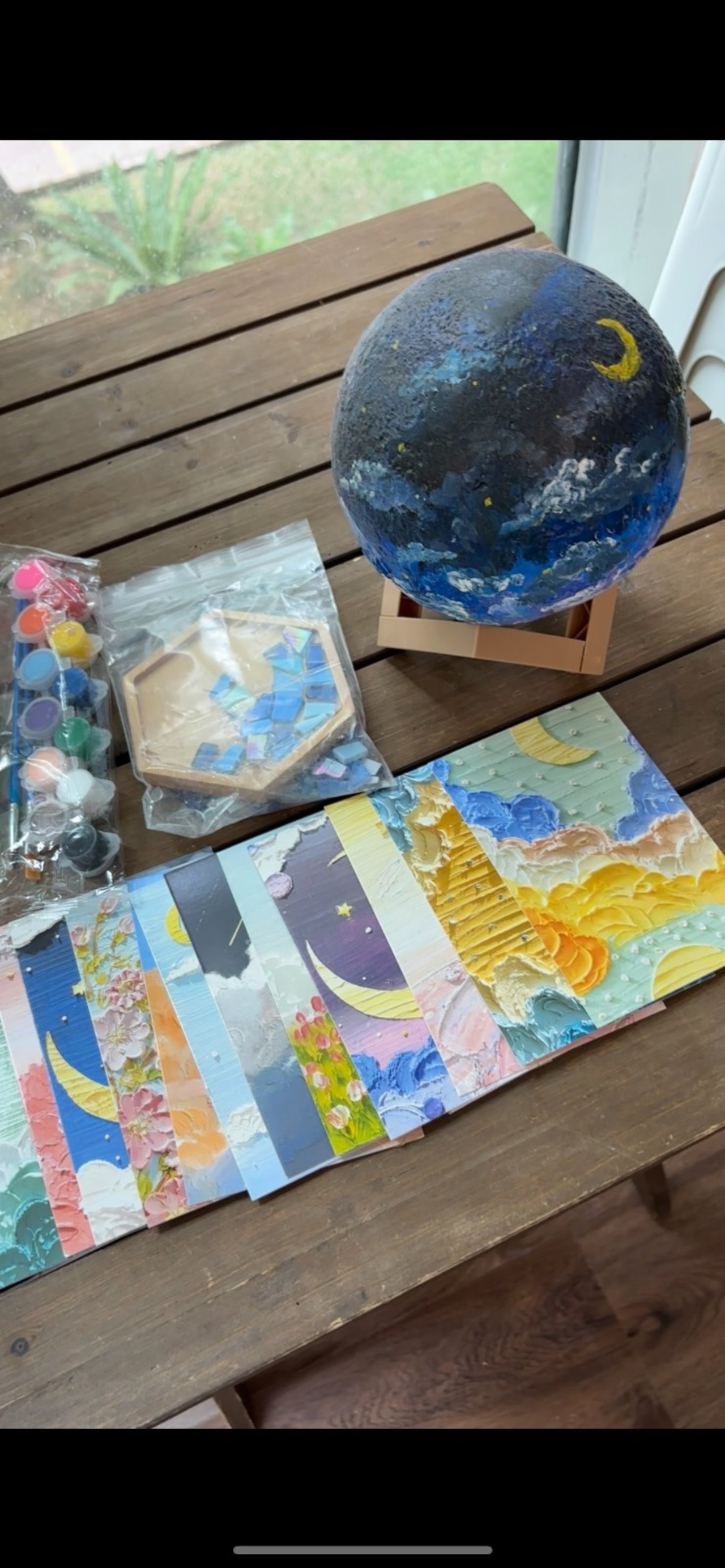 Moonlamp Painting Workshop – Create Your Own Glowing Masterpiece