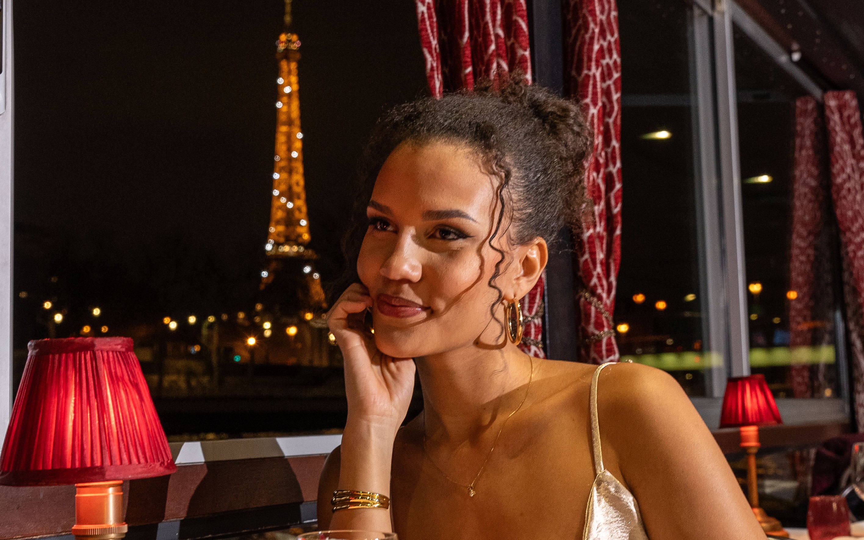Maxim's Dinner Cruise on Seine River with Live Pianist Onboard