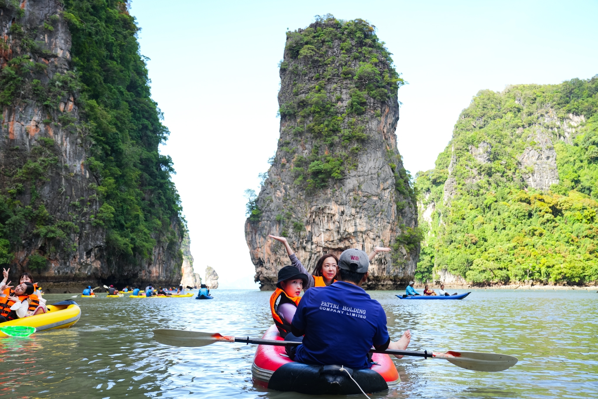 普吉島：攀牙灣大型遊船日落晚餐
