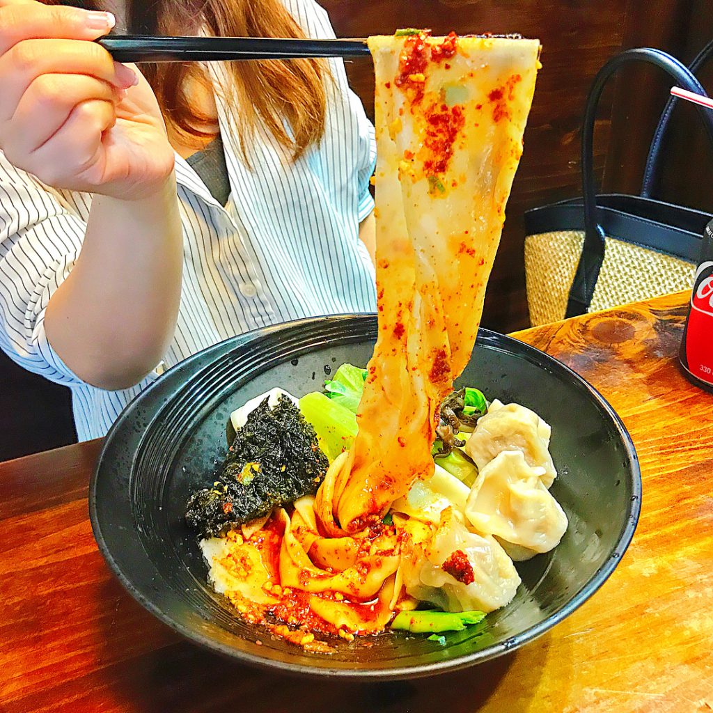 西安市區一日City Walk（英文導遊+品嚐正宗Biangbiang面或羊肉泡饃+西安鼓樓+西安城牆）
