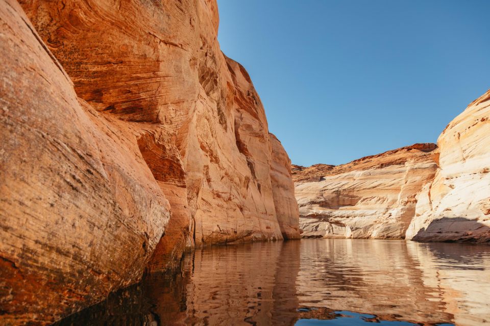 Page/Lake Powell: Guided Kayak & Water Antelope Canyon Tour