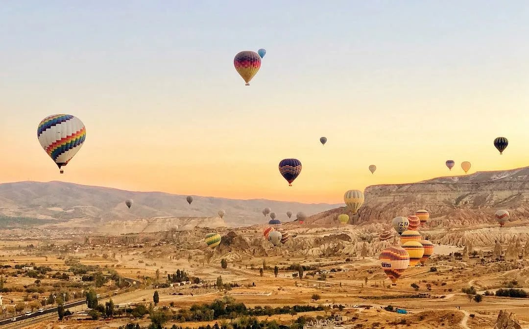 Sunrise Balloon Over Ancient Luxor