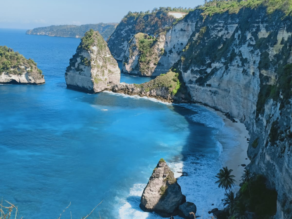atuh beach nusa penida bali indonesia