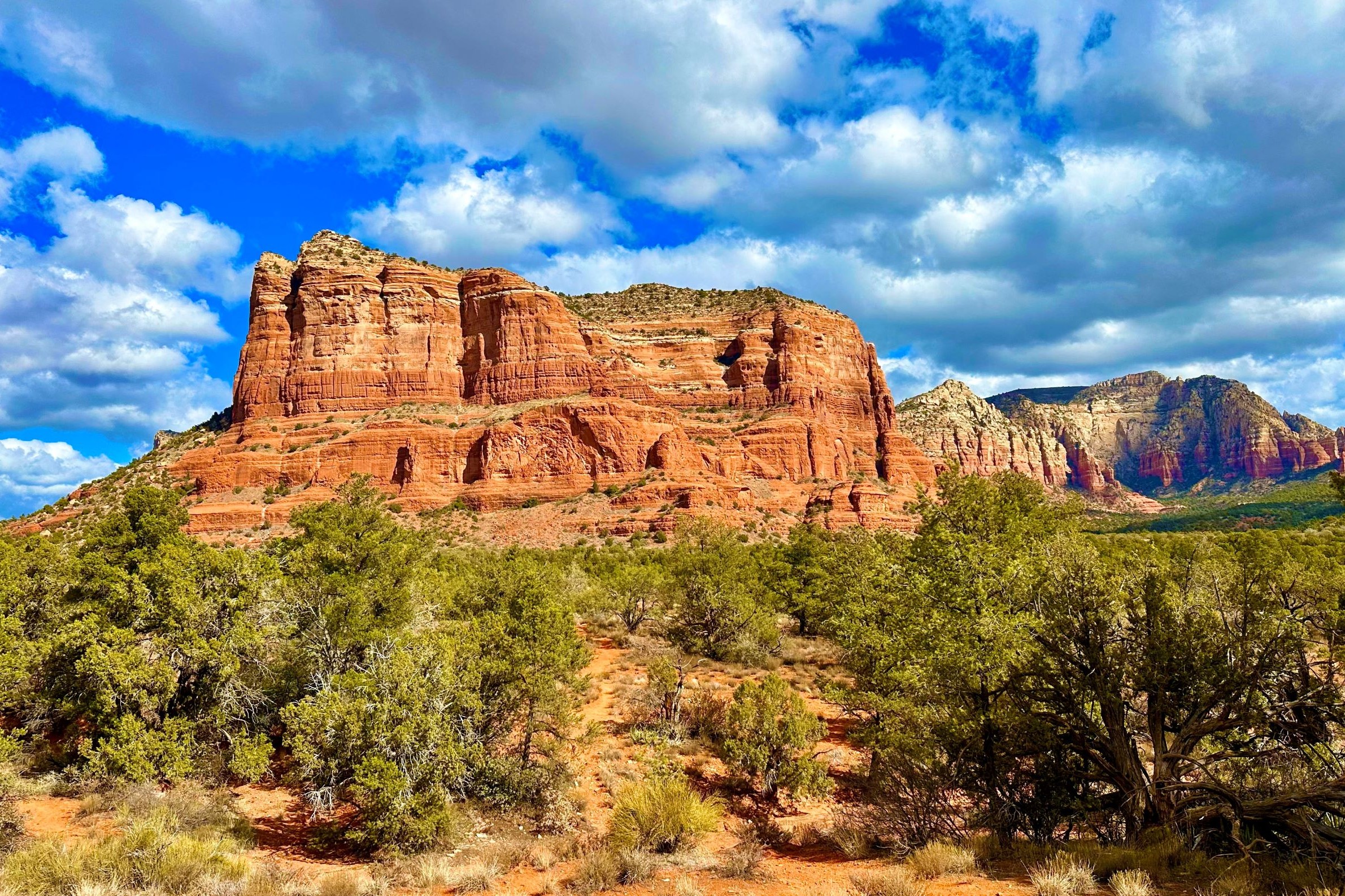 Experience Sedona’s famous energy vortexes at Bell Rock and majestic Courthouse Butte