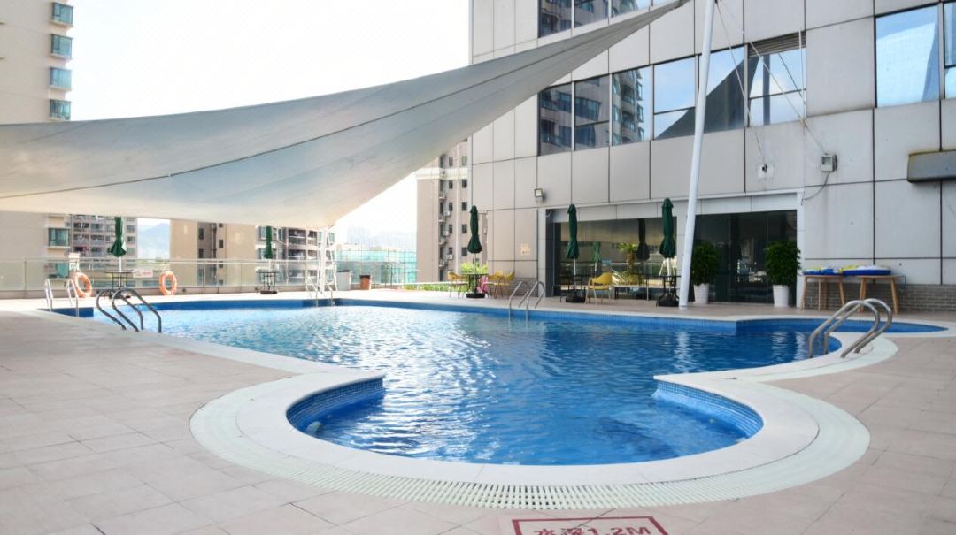 Outdoor swimming pool