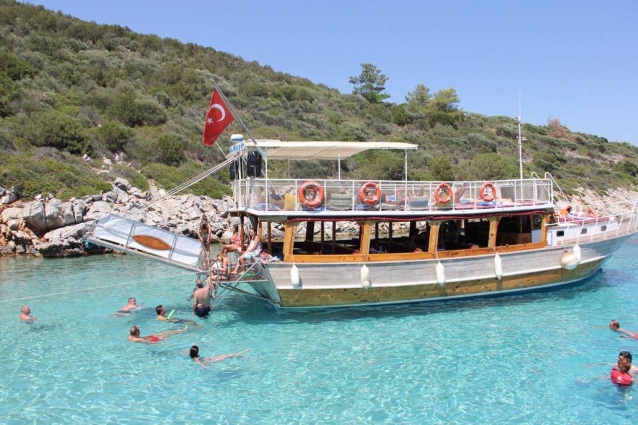 Bodrum Boat Tours & Bodrum Boat Trip - Easy Book Tours - Bodrum Daily Tours Half-day Beachfront & Summer Tour
