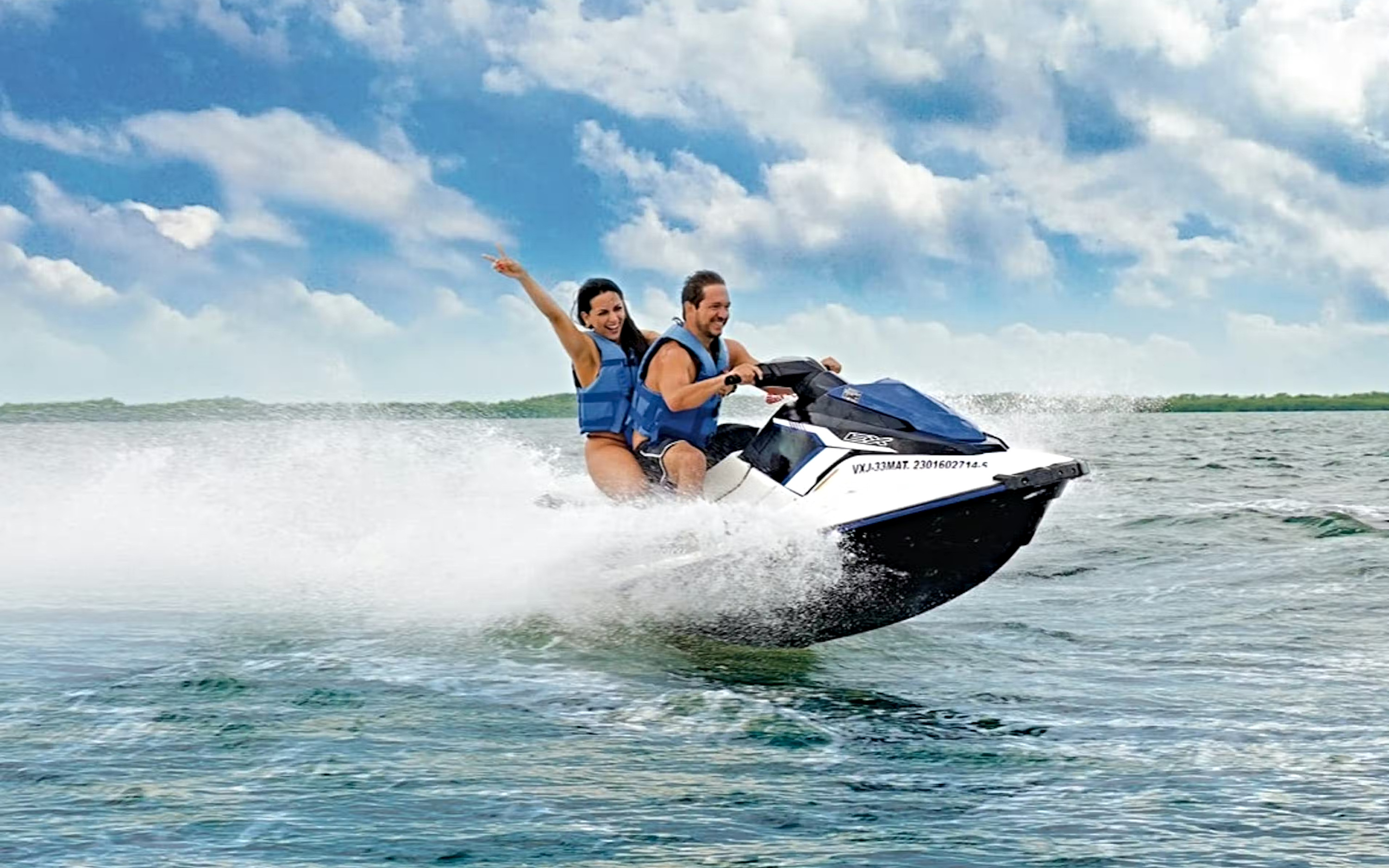 Waverunner Jet Ski in Nichupte Lagoon