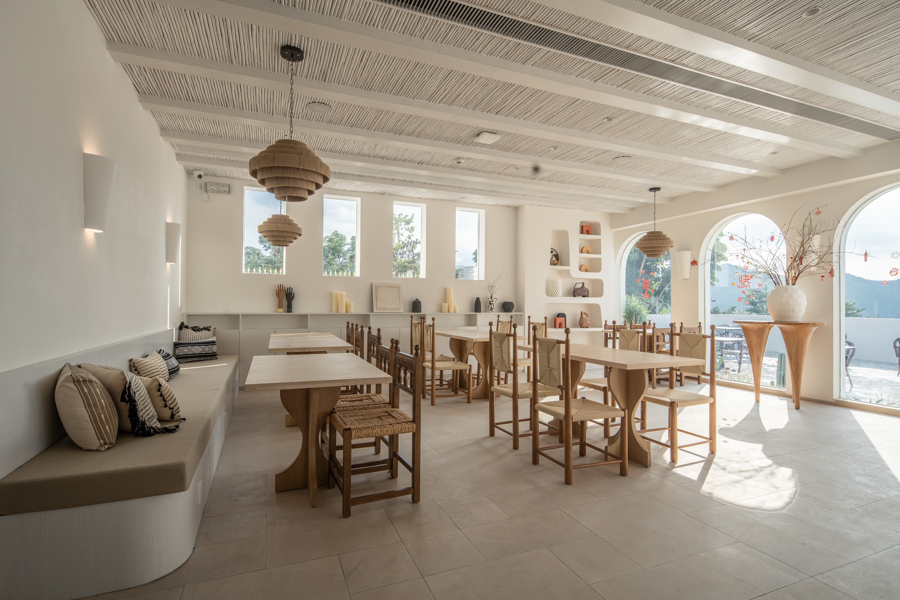 Building J Restaurant
