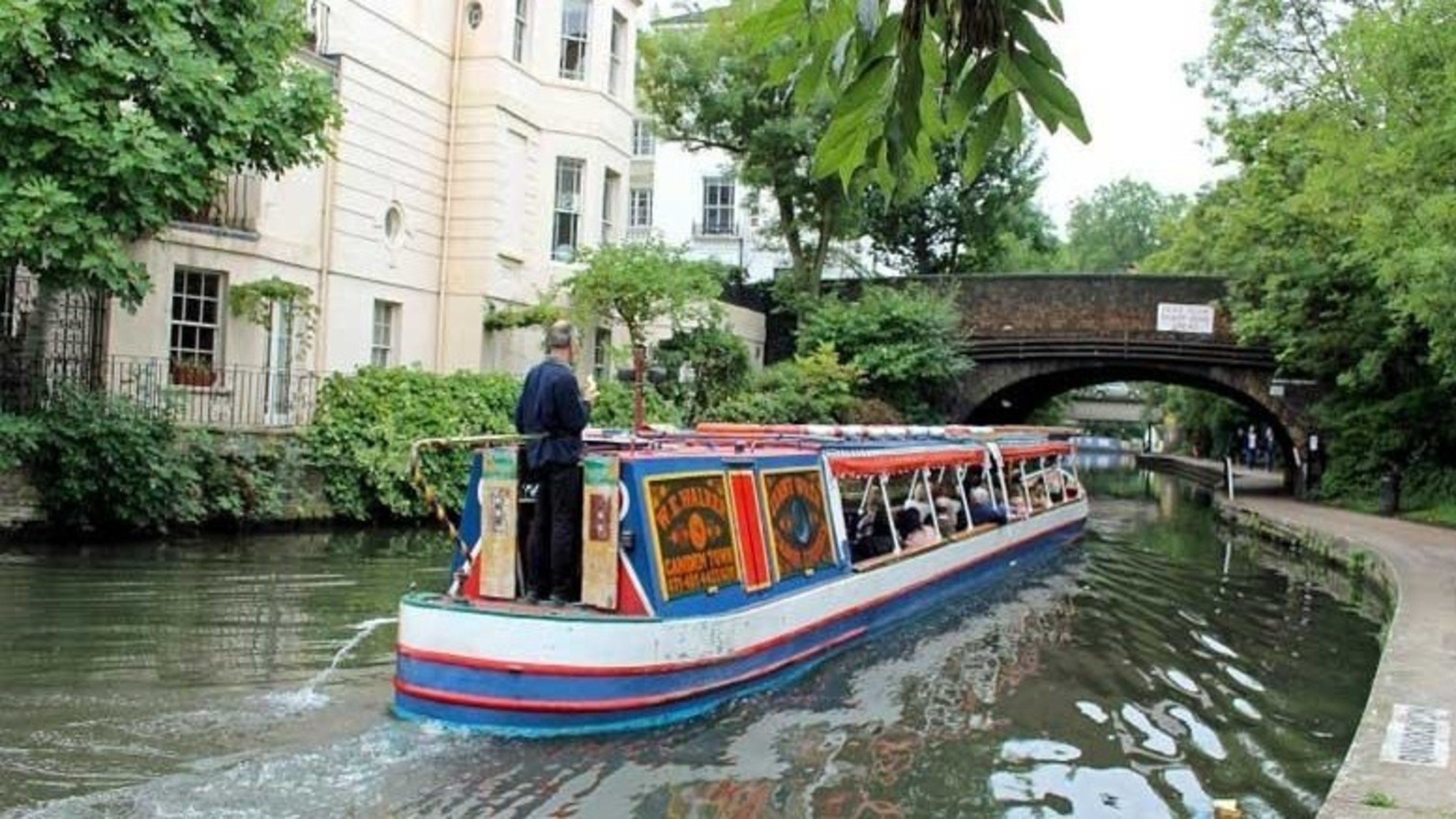 London Hampstead Road Locks Half-Day Guided Boat Tour