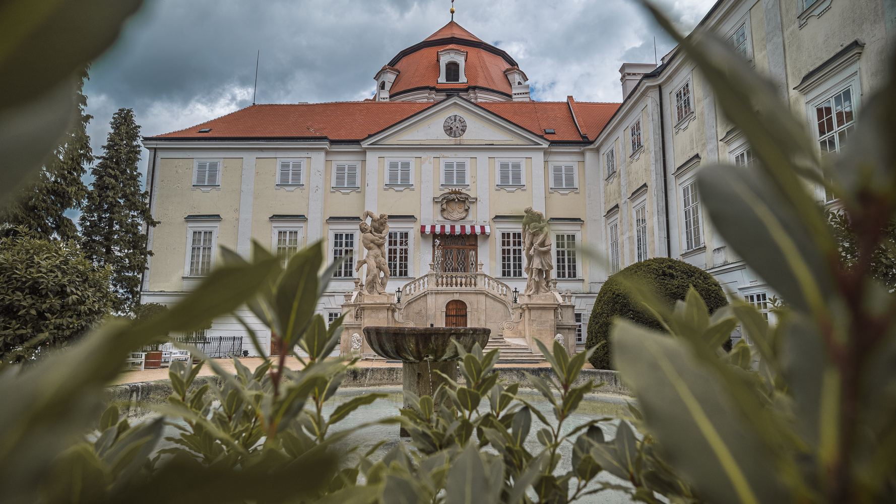 Lednice, Valtice and Brno Moravia Tour from Vienna