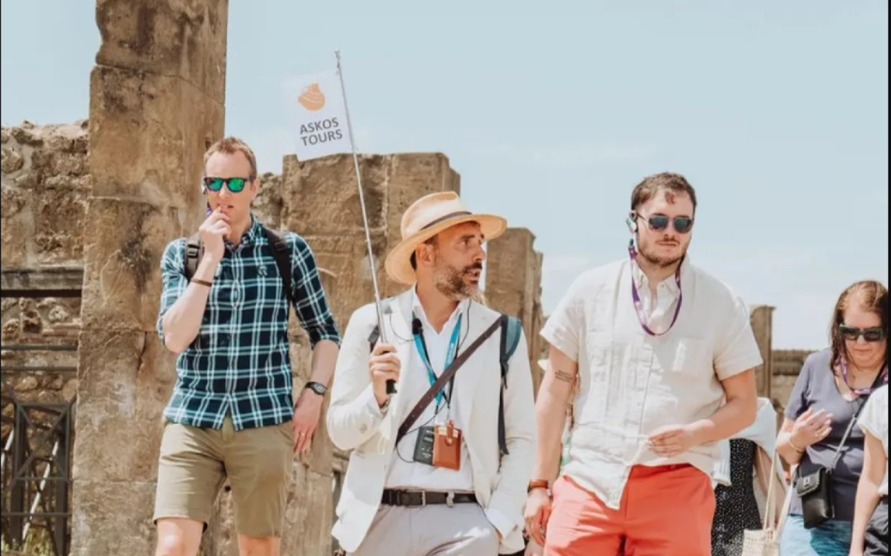 Tour di un'intera giornata per piccoli gruppi a Napoli, Pompei e Vesuvio