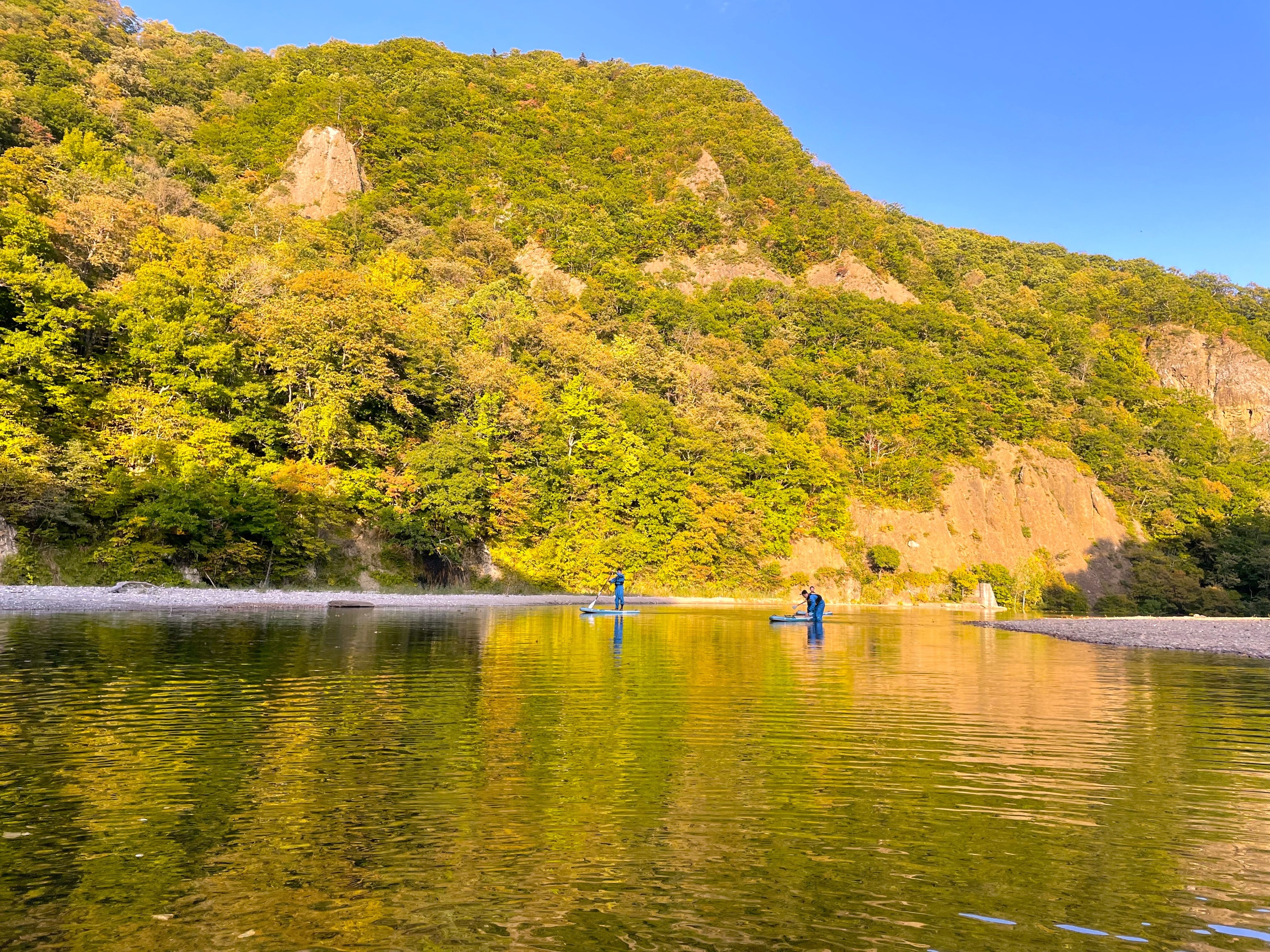 Jozankei SUP Experience in Sapporo with Autumn Leaves Viewing