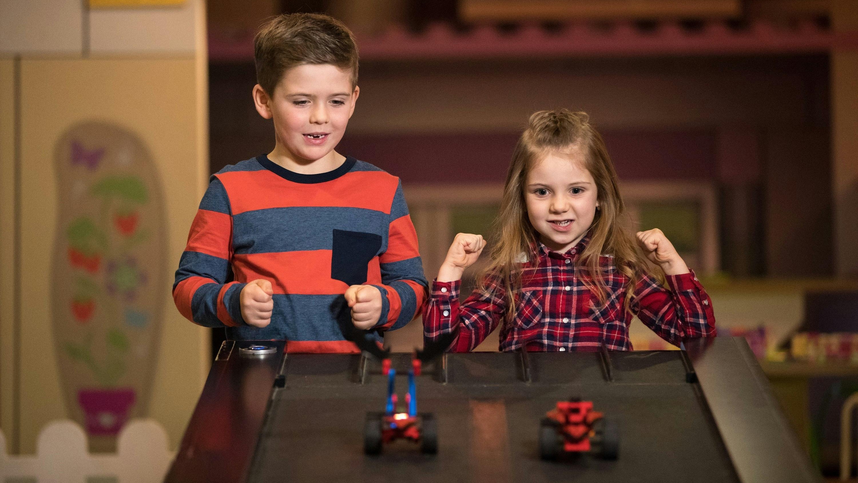 Cheer on your custom-built LEGO racers as they zoom down the track in exciting competitions