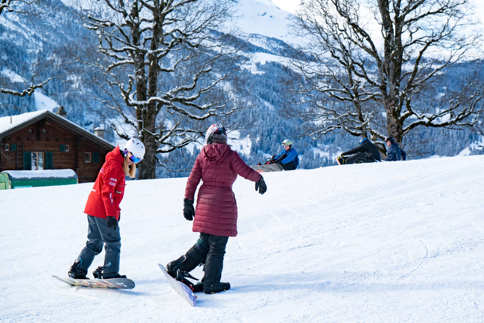 Snowboarding Lessons for Beginners in the Jungfrau Region
