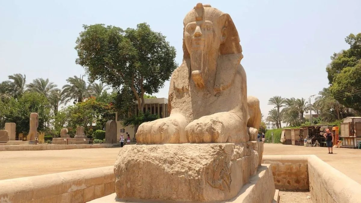 吉薩金字塔 (Giza Pyramids) 與獅身人面像 (Sphinx)、曼菲斯 (Memphis) 城市和薩卡拉 (Saqqara) 含午餐