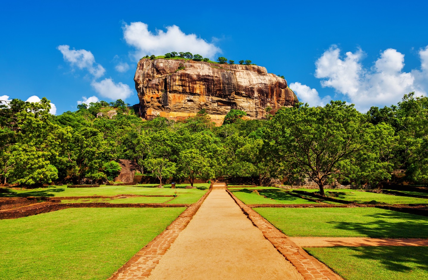 Kandy Sigiriya & Dambulla Day Private Guided Tour