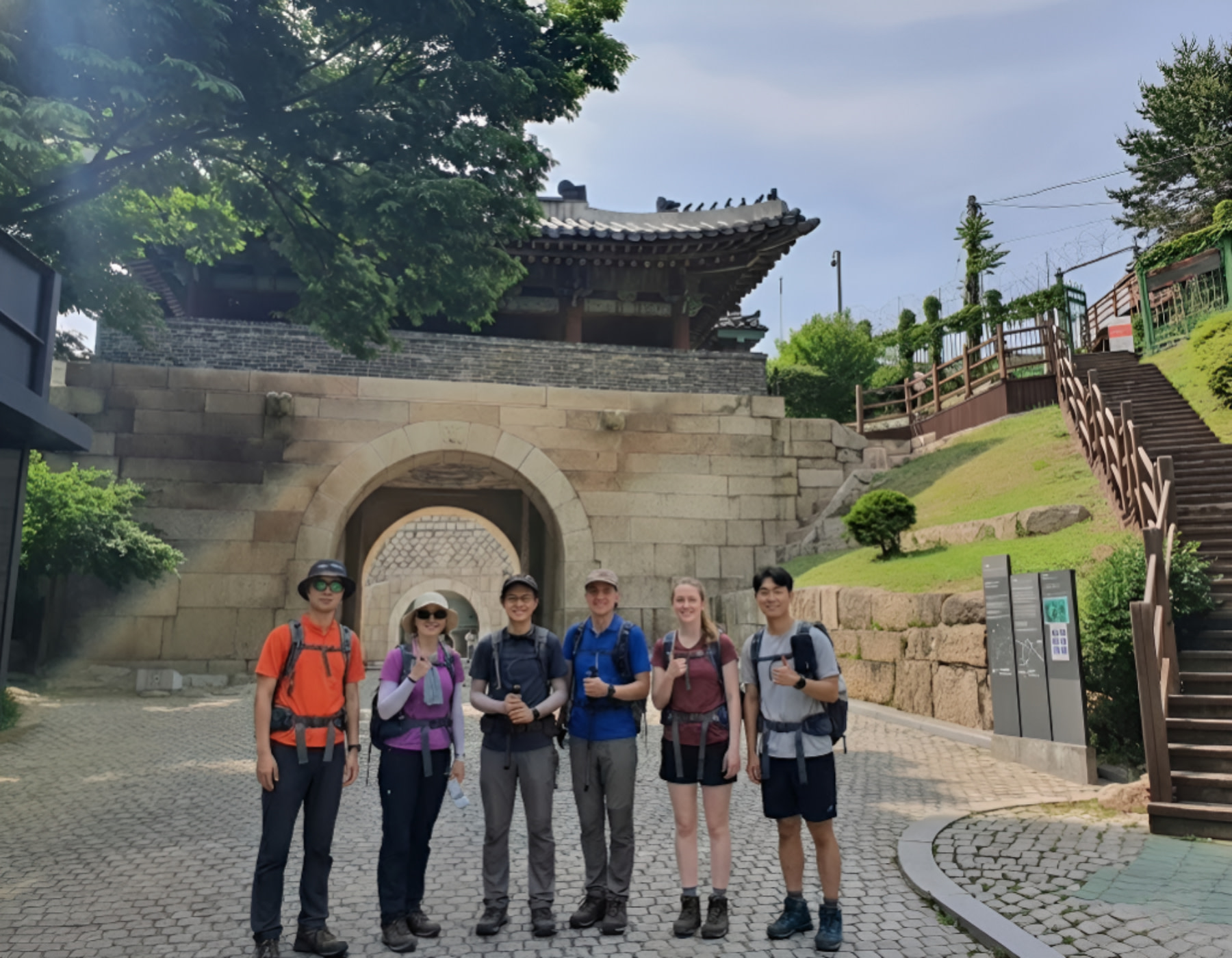 [Small Group] Gyeongbokgung Palace Ceremony & Bukak Mountain Hiking