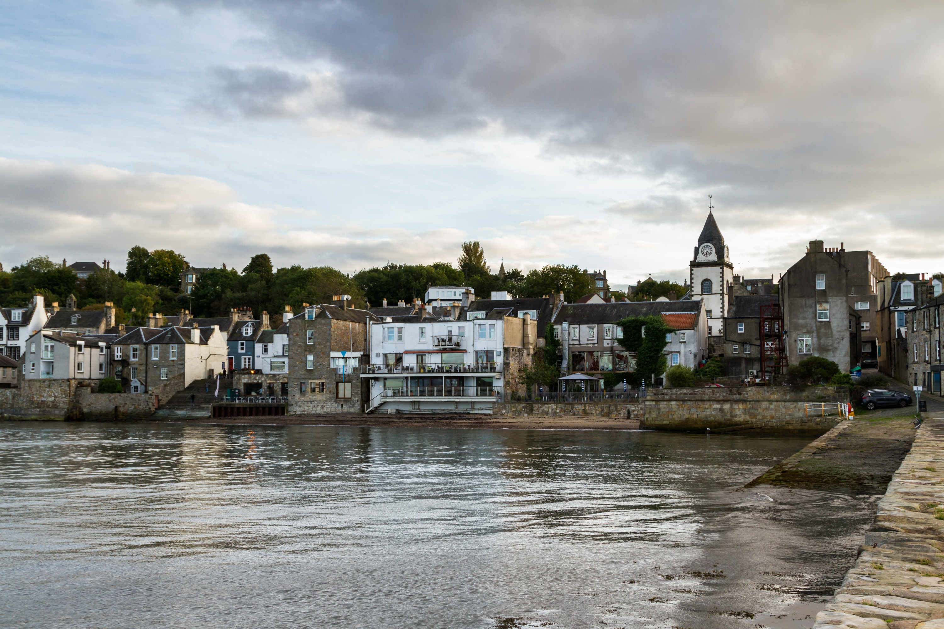 South Queensferry Private Day Tour with a Local Guide