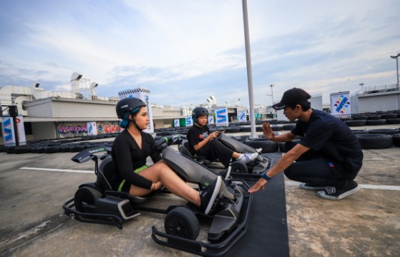 Central Foresta Phuket 購物中心電動卡丁車體驗（MONOWHEEL 提供）