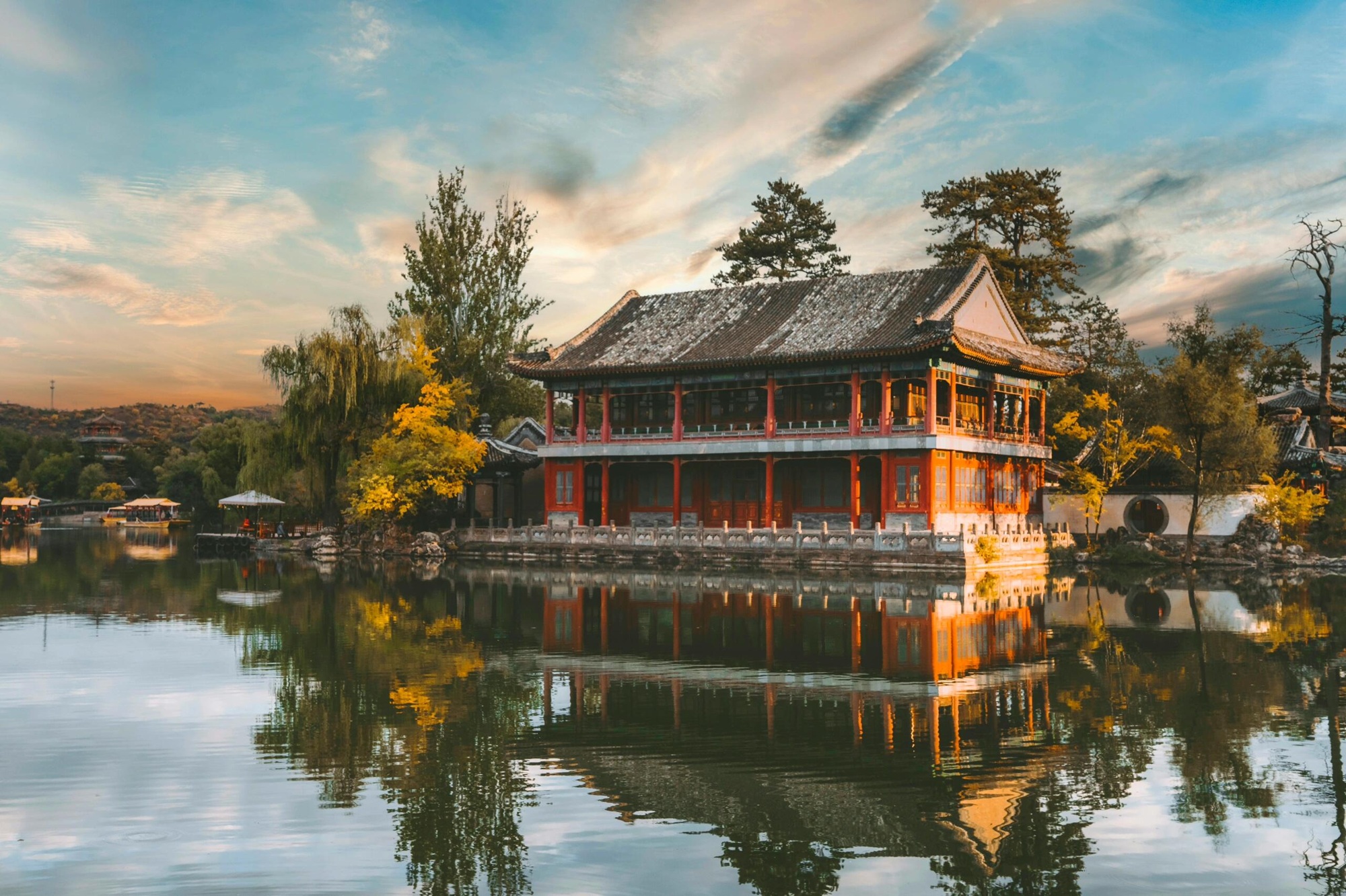 河北-北京动车往返河北承德三日游（皇家避暑山庄+普宁寺+千手千眼观世音+小布达拉宫普陀宗乘之庙+磬槌峰丹霞地貌+世界最高木雕）*等待确认