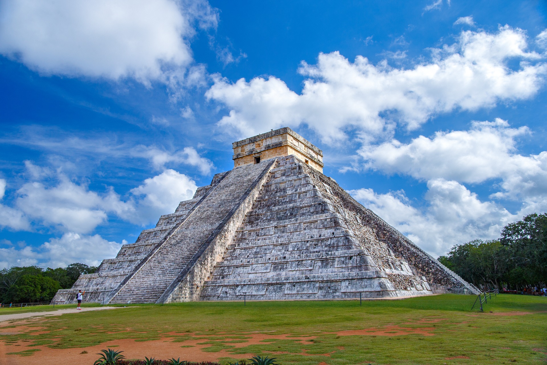 Chichen Itza, Cenote, Izamal & Buffet Lunch from Merida