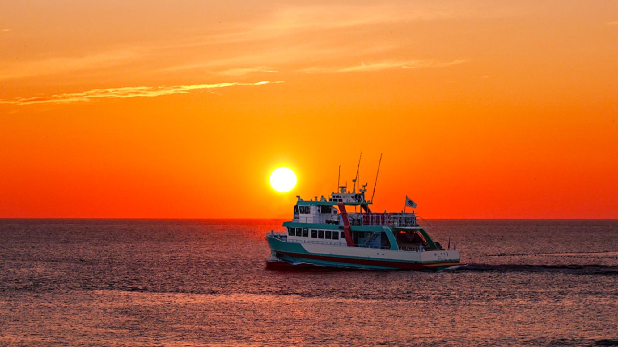 請注意:若無流冰,大型極光號將帶您前往野寒布岬 (Cape Notoro) 享受海上巡航之旅。小型極光3號將暫停營運。 請注意:若無流冰,大型極光號將帶您前往野寒布岬 (Cape Notoro) 享受海上巡航之旅。小型極光3號將暫停營運。